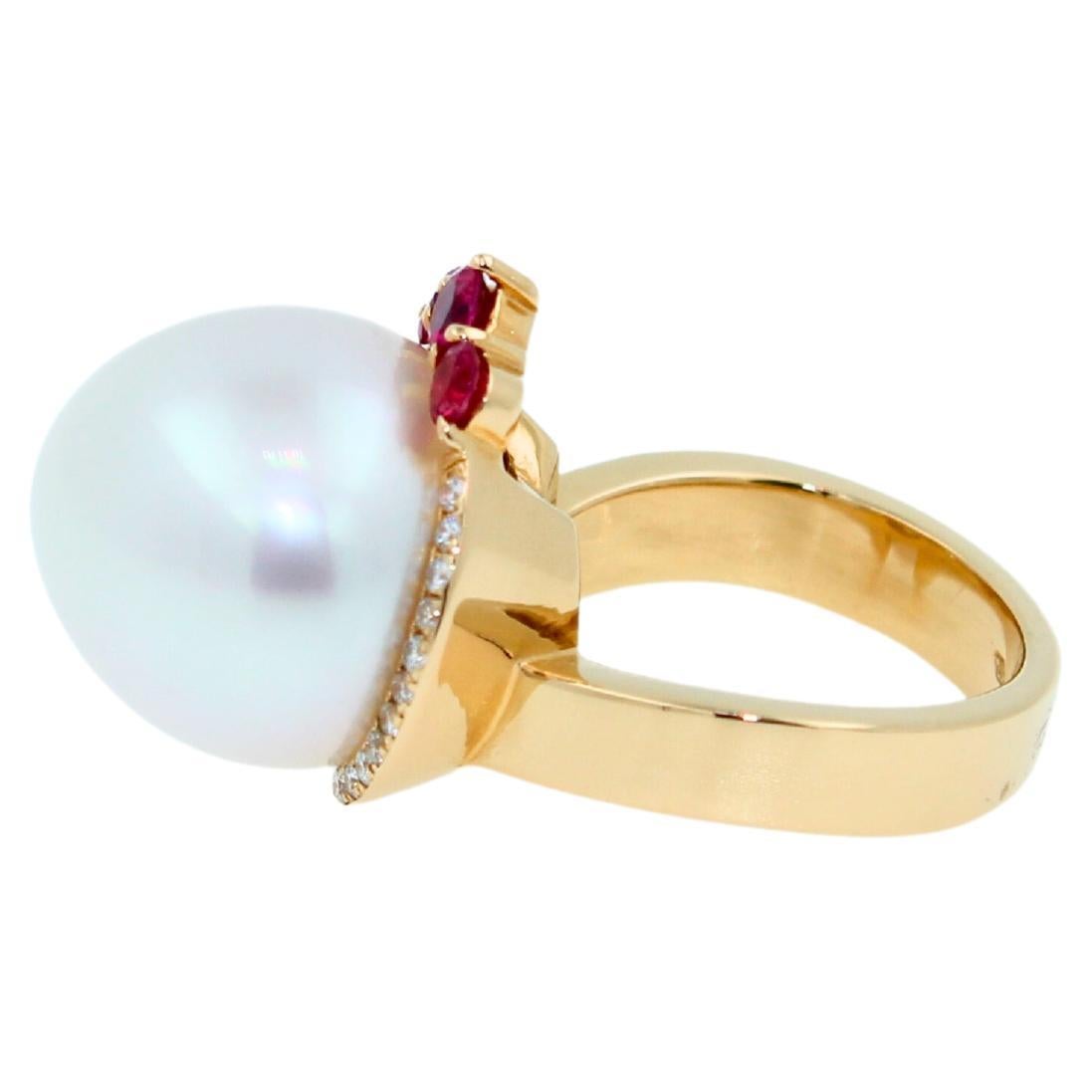 White South Sea Pearl Diamond Halo Comet Form Pink Red Spinel 18 Karat Gold Ring In New Condition For Sale In Oakton, VA