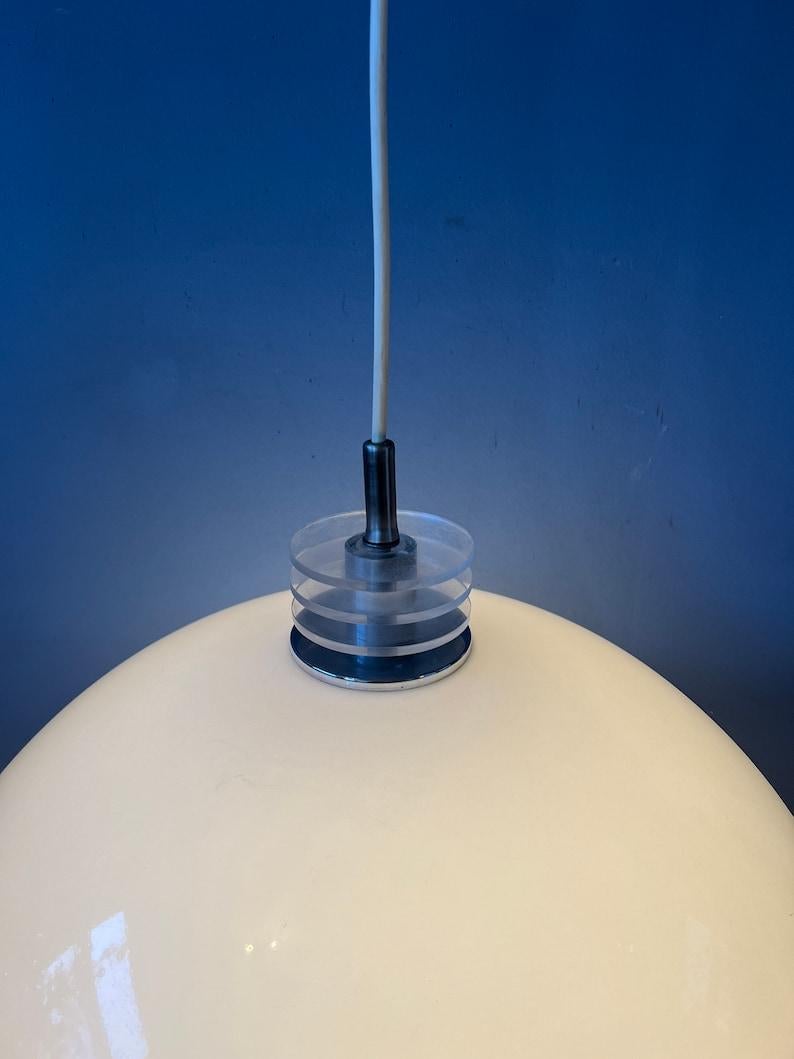 20ième siècle Lampe à suspension champignon de l'ère spatiale blanche, 1970 en vente