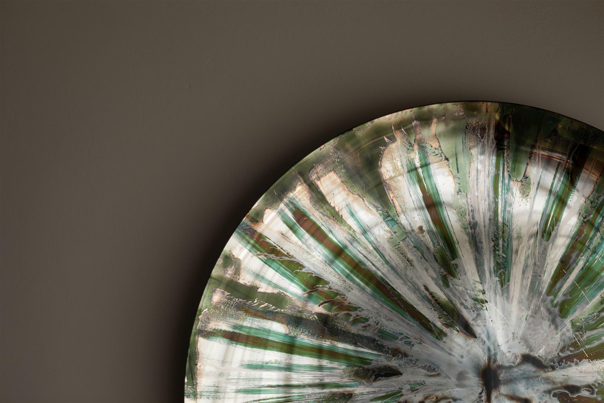 Espejo de pared White Star by OOM Contemporary Glass en Nuevo estado para la venta en Geneve, CH