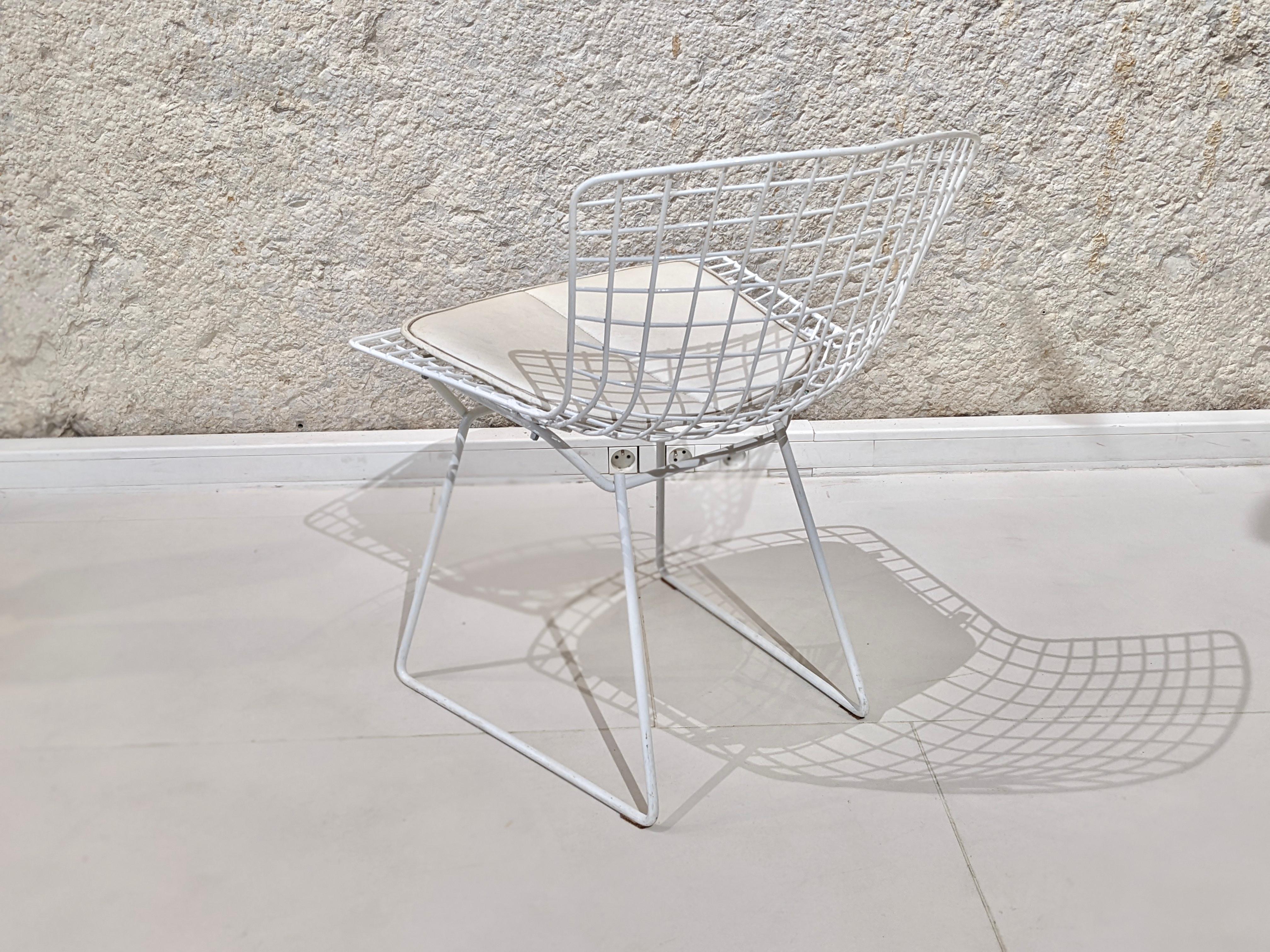 White Steel Chair by Harry Bertoia for Knoll 1