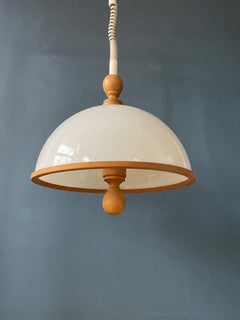 Weiße Steinhauer Plexiglas-Hängelampe mit Holzelementen, 1970er Jahre