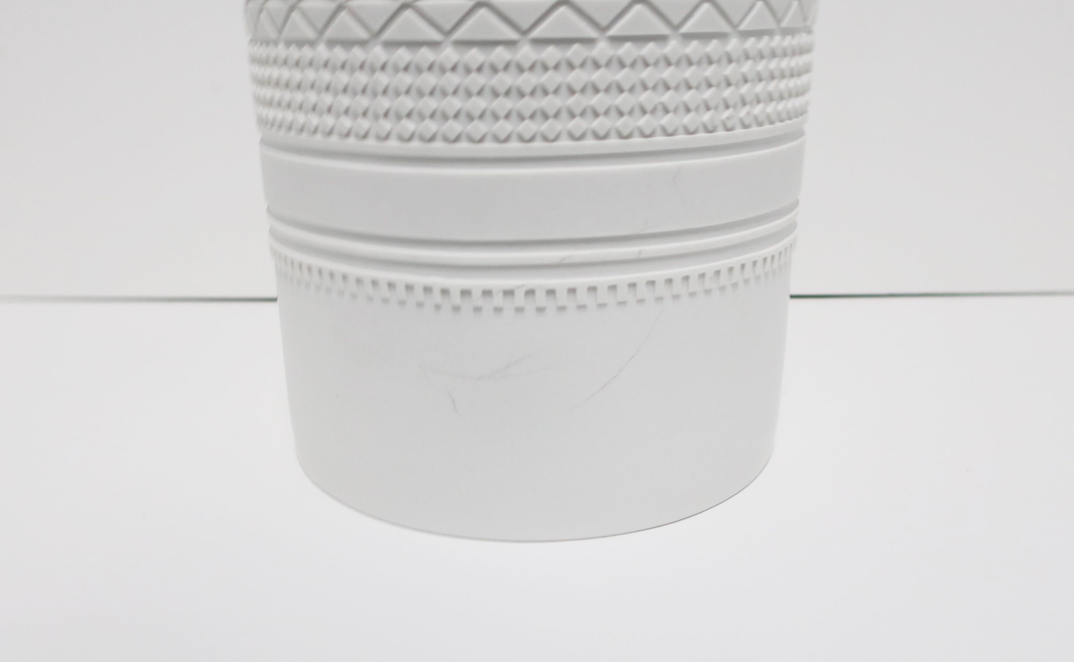 Contemporary White Stone Resin Wastebasket or Trash Can