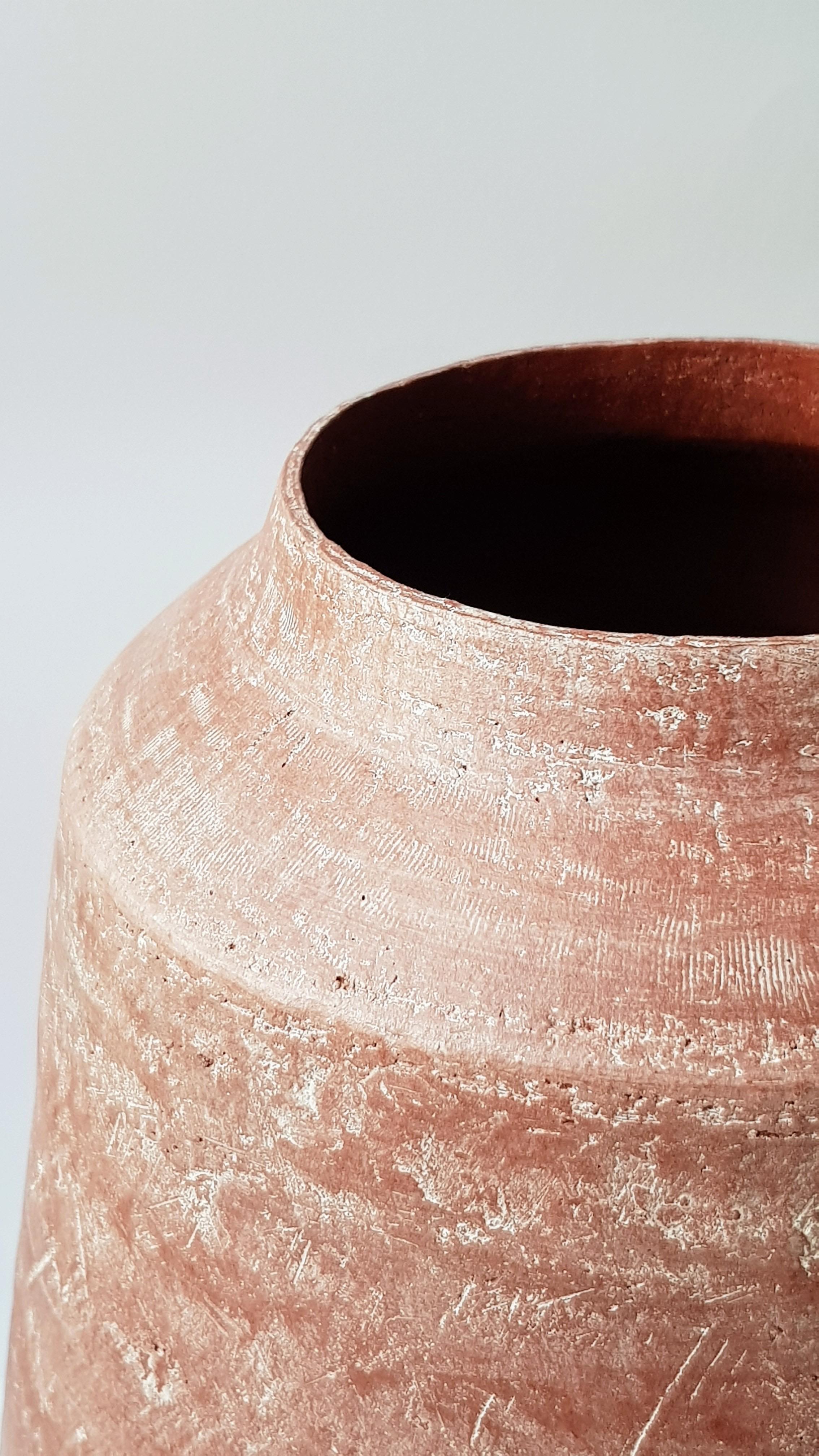 White Stoneware Kados Vase by Elena Vasilantonaki For Sale 3