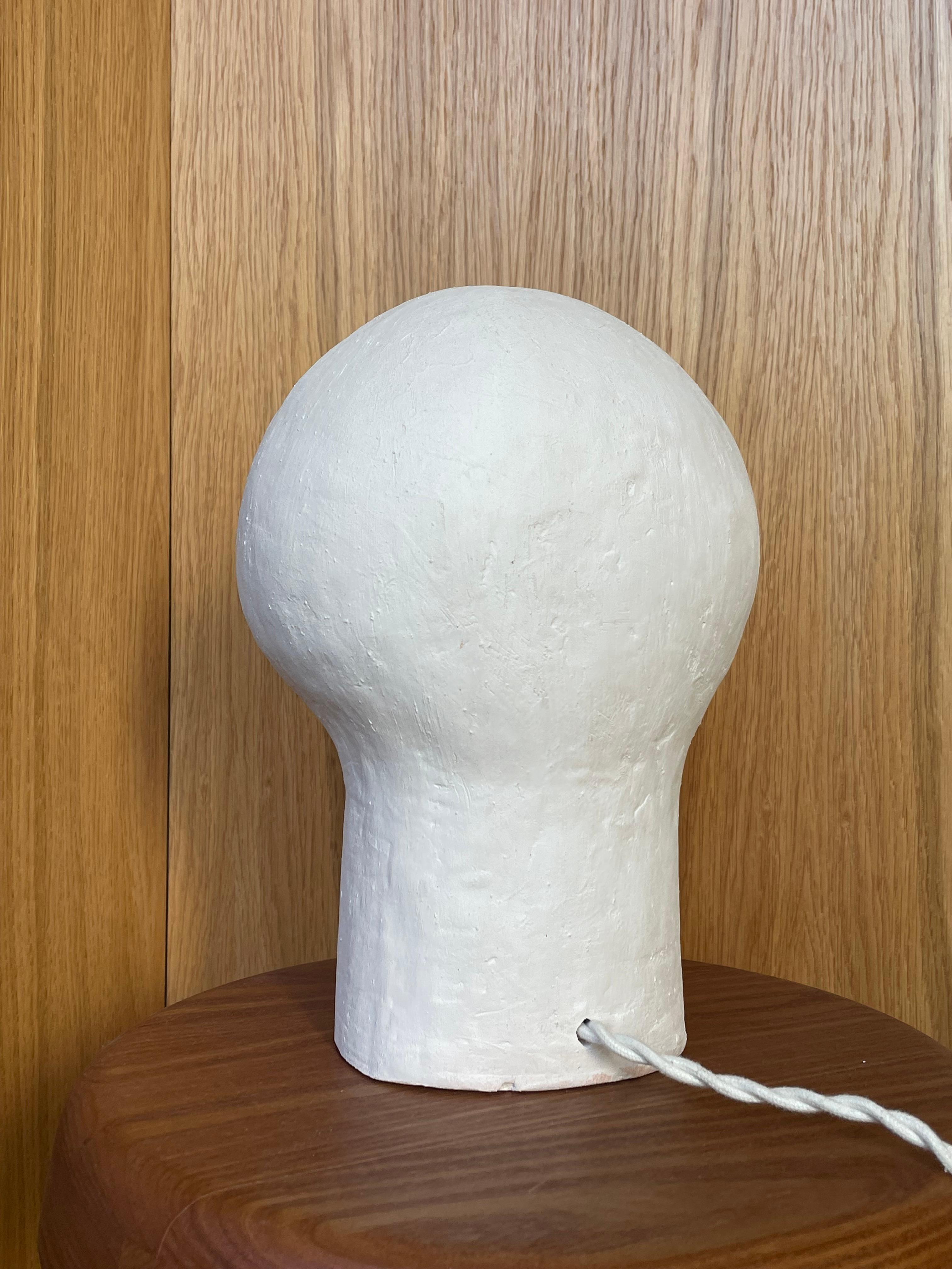 Lampe aus weißem Steingut Nuvole 1 von Renzo Maar (Französisch) im Angebot