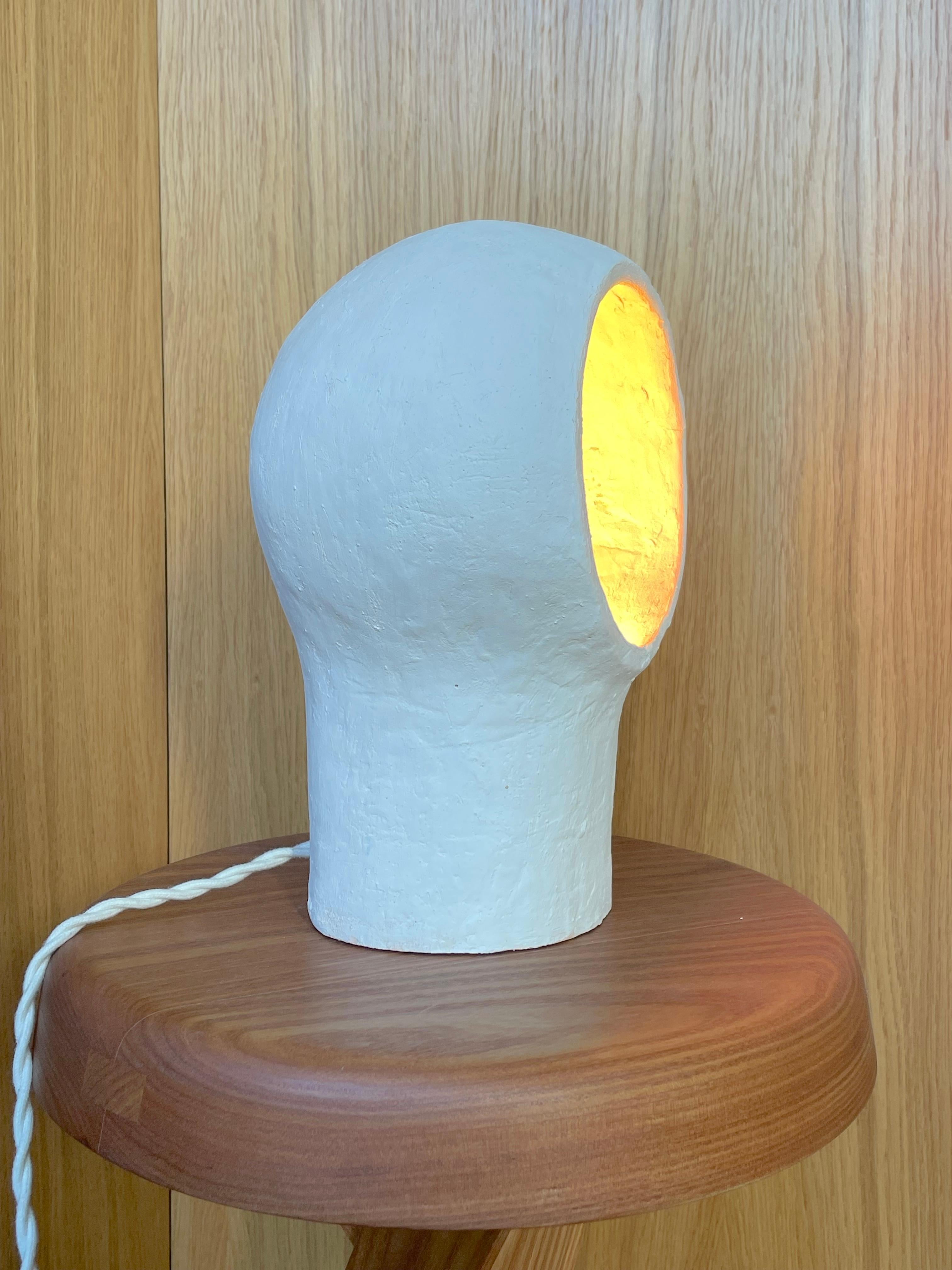 Lampe aus weißem Steingut Nuvole 1 von Renzo Maar (21. Jahrhundert und zeitgenössisch) im Angebot