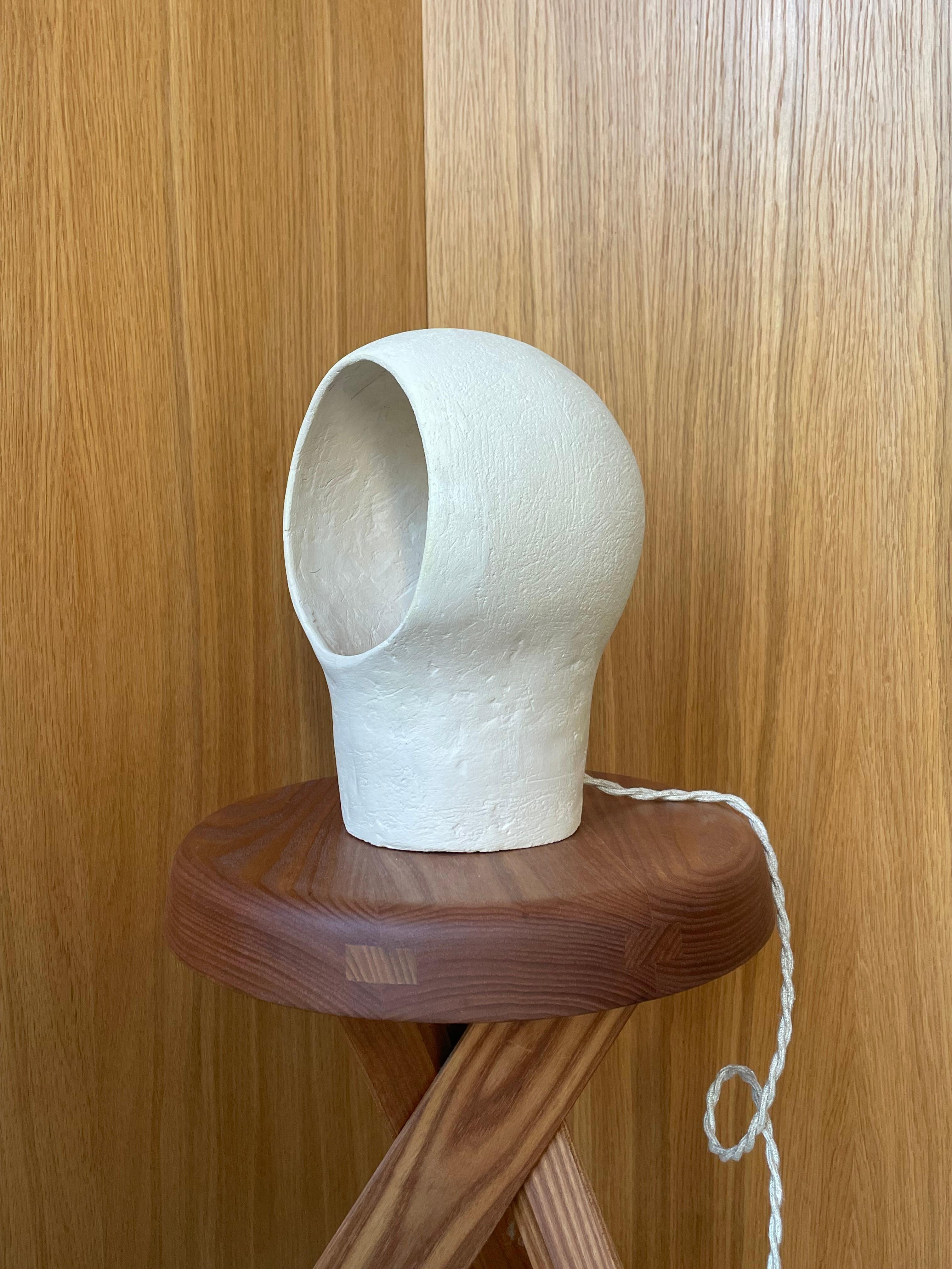 Céramique Lampe en grès blanc Nuvole 2 by Renzo Maar en vente