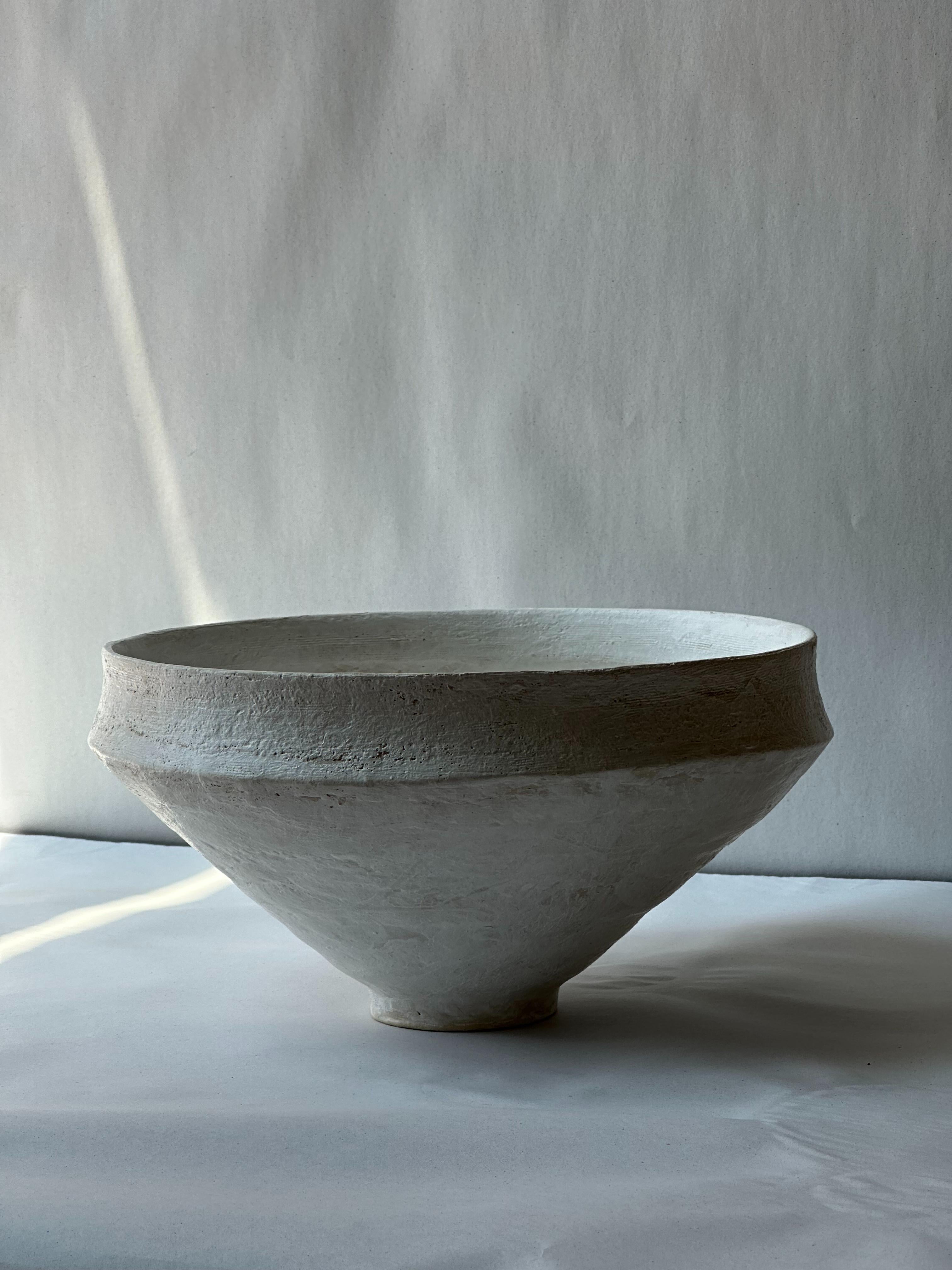 White Stoneware Roman Bowl by Elena Vasilantonaki For Sale 3