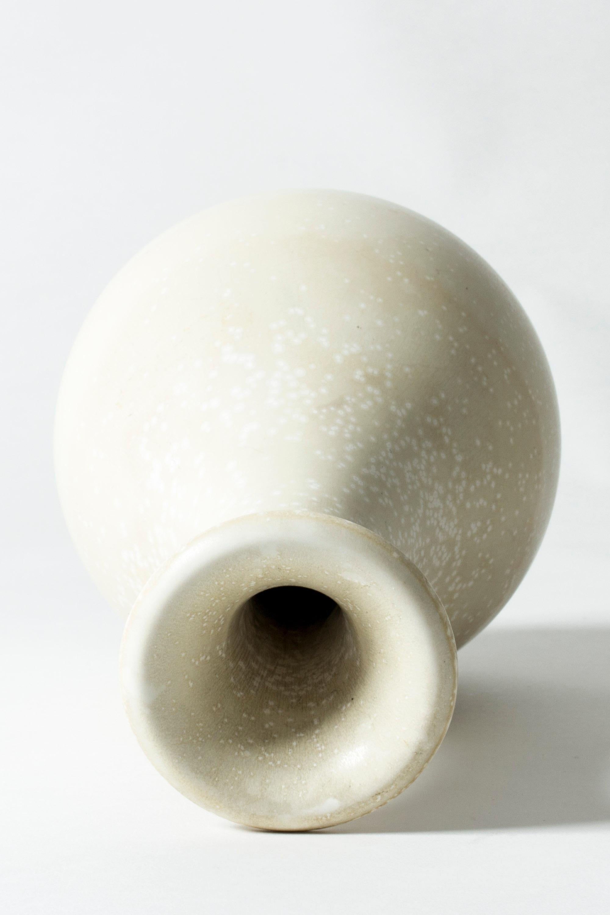 White Stoneware Vase by Gunnar Nylund for Rörstrand, Sweden, 1950s 1