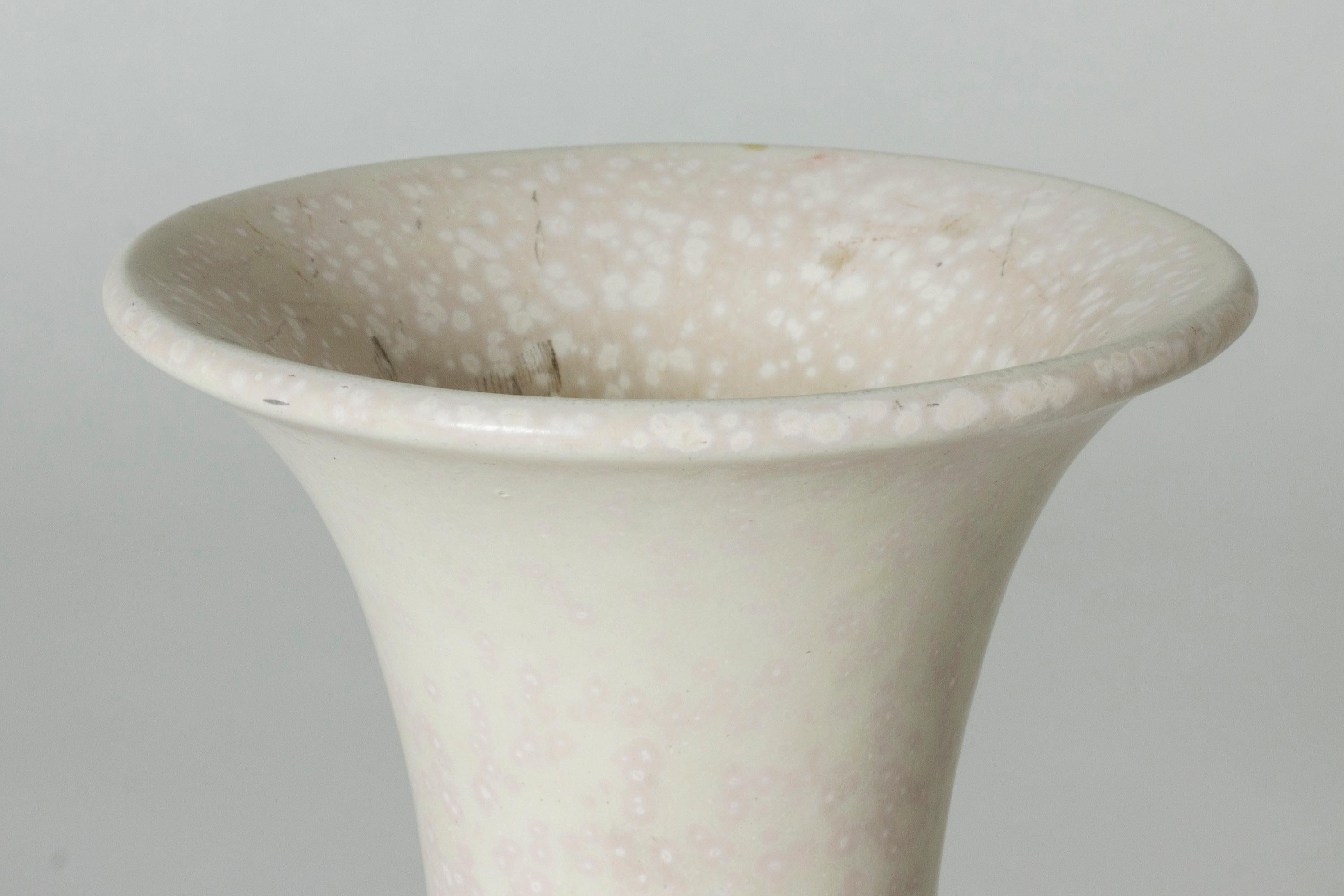 White Stoneware Vase by Gunnar Nylund In Good Condition In Stockholm, SE
