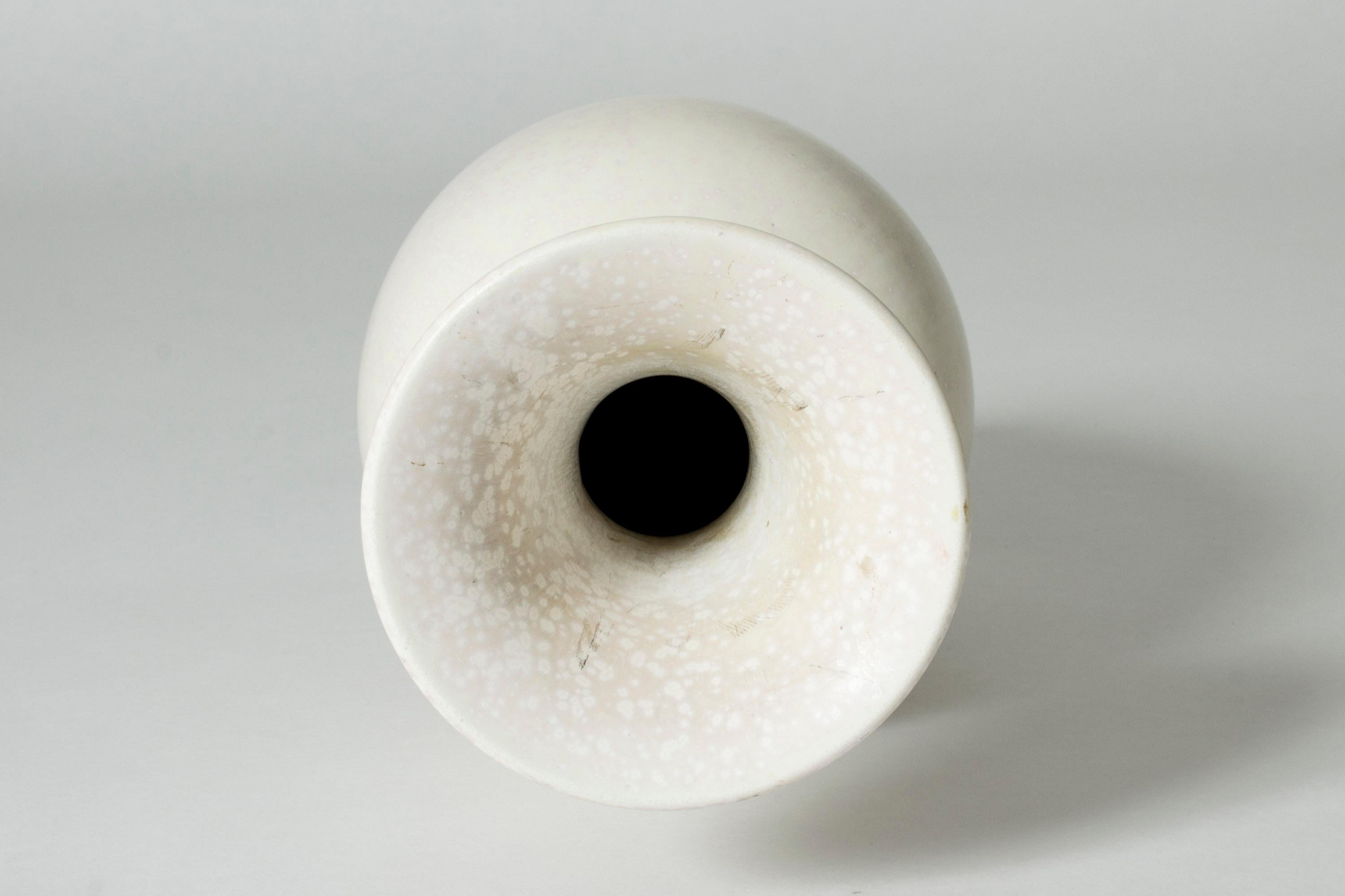 White Stoneware Vase by Gunnar Nylund 1