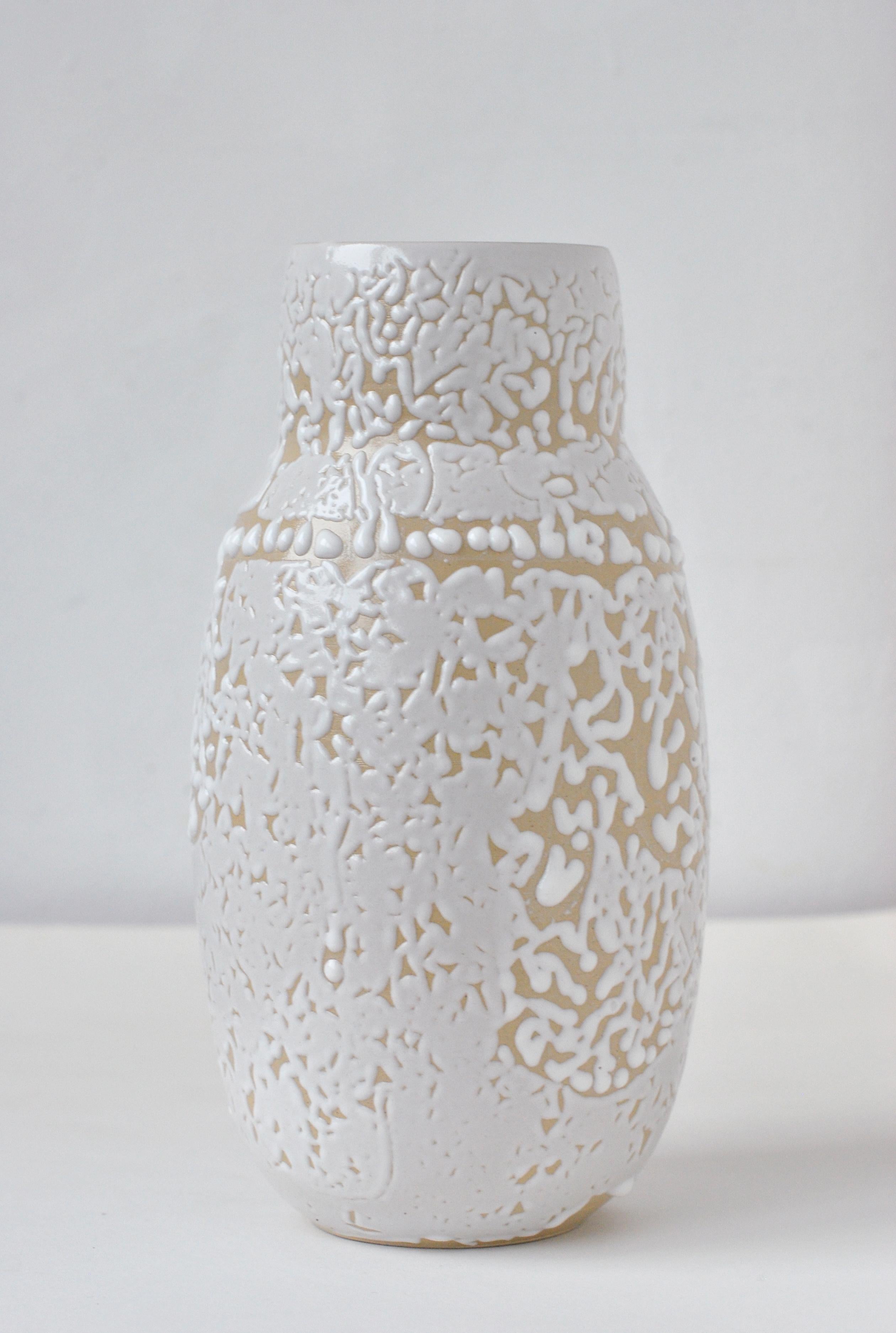 German White Stoneware Vase by Moïo Studio