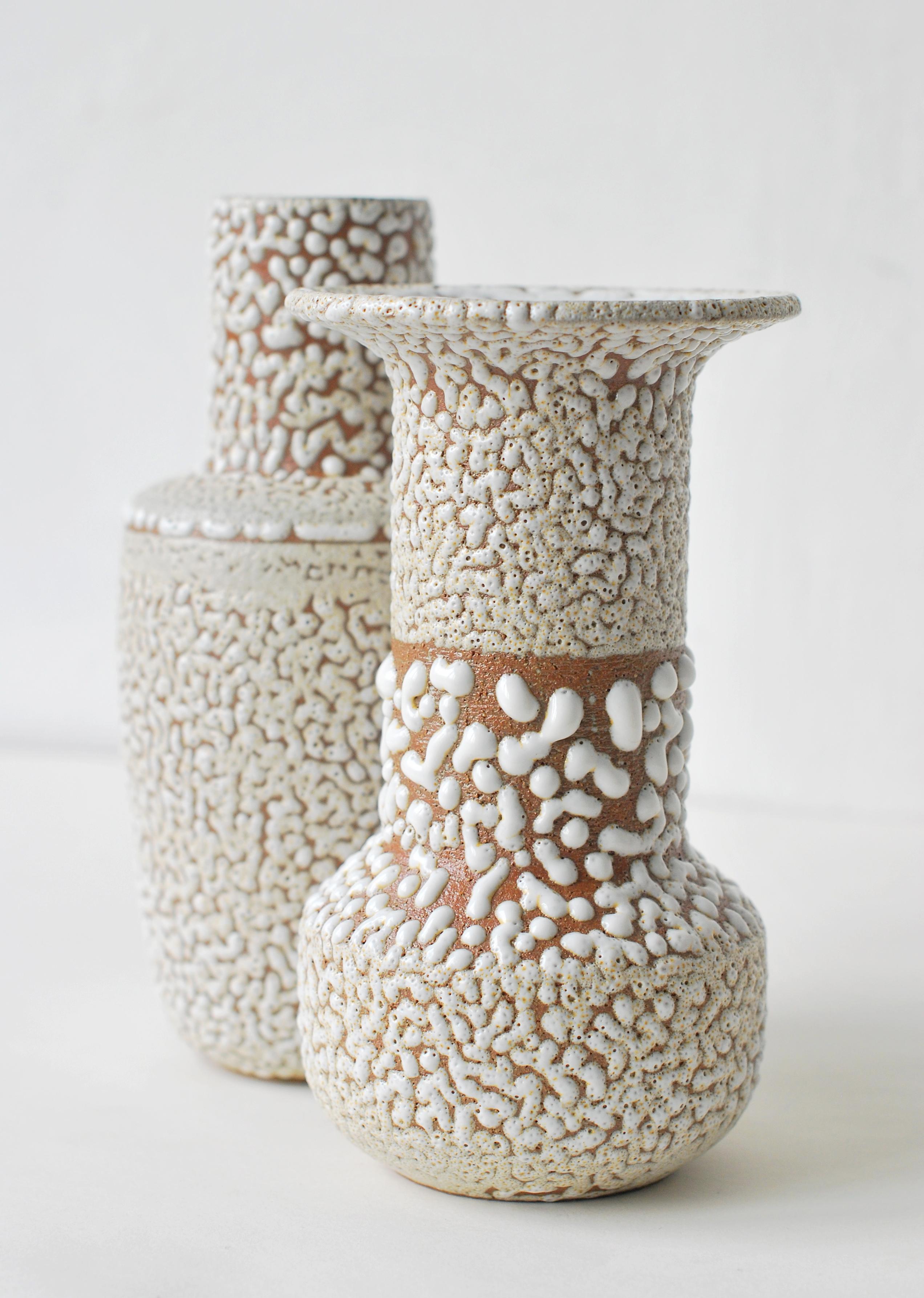 White Stoneware Vase by Moïo Studio In New Condition In Geneve, CH