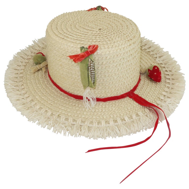 White Straw Raffia Trim Novelty Hat With Strawberries, 1950's For Sale
