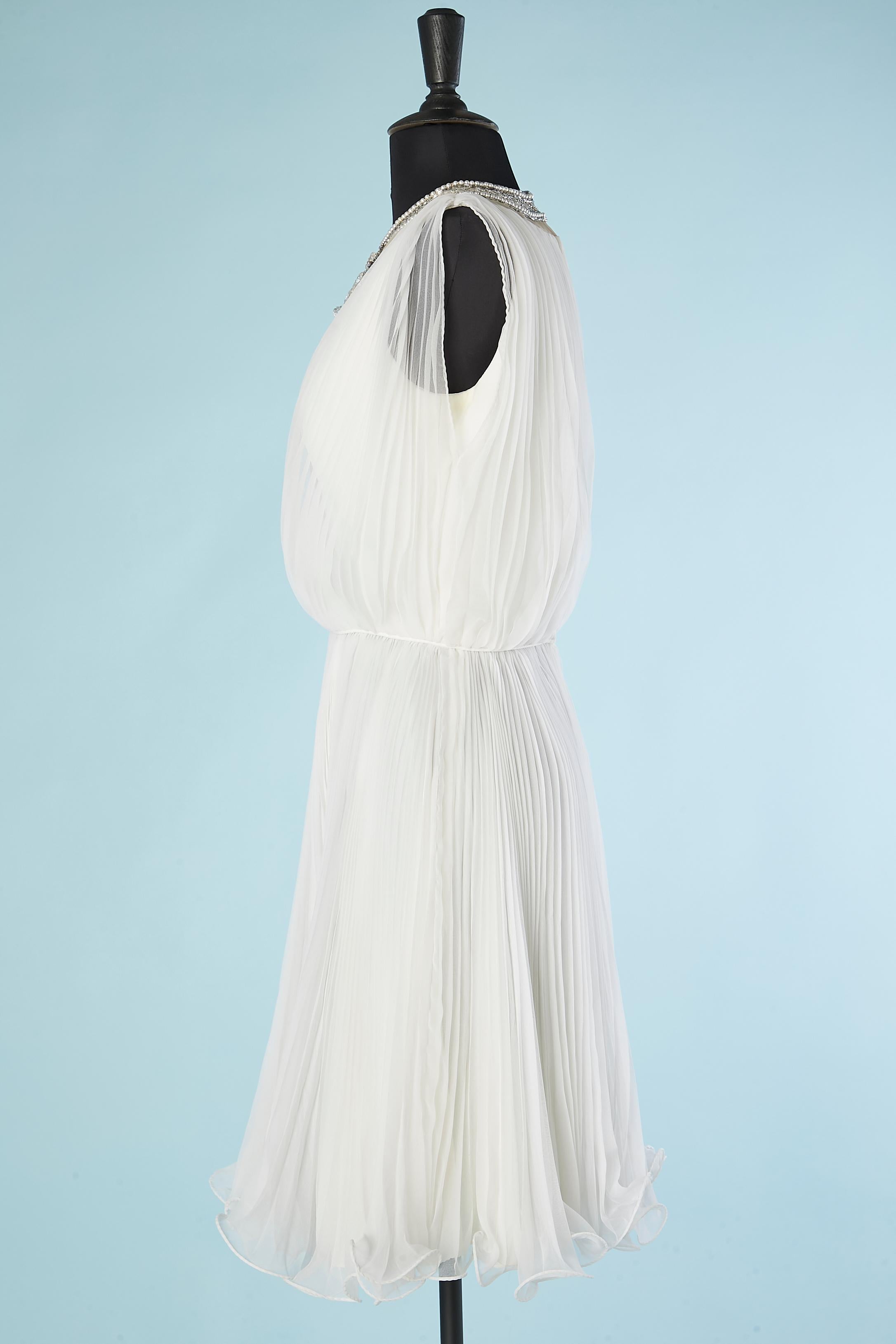 White sunray pleated cocktail dress with embroideries on neckline Jack Bryan  For Sale 1