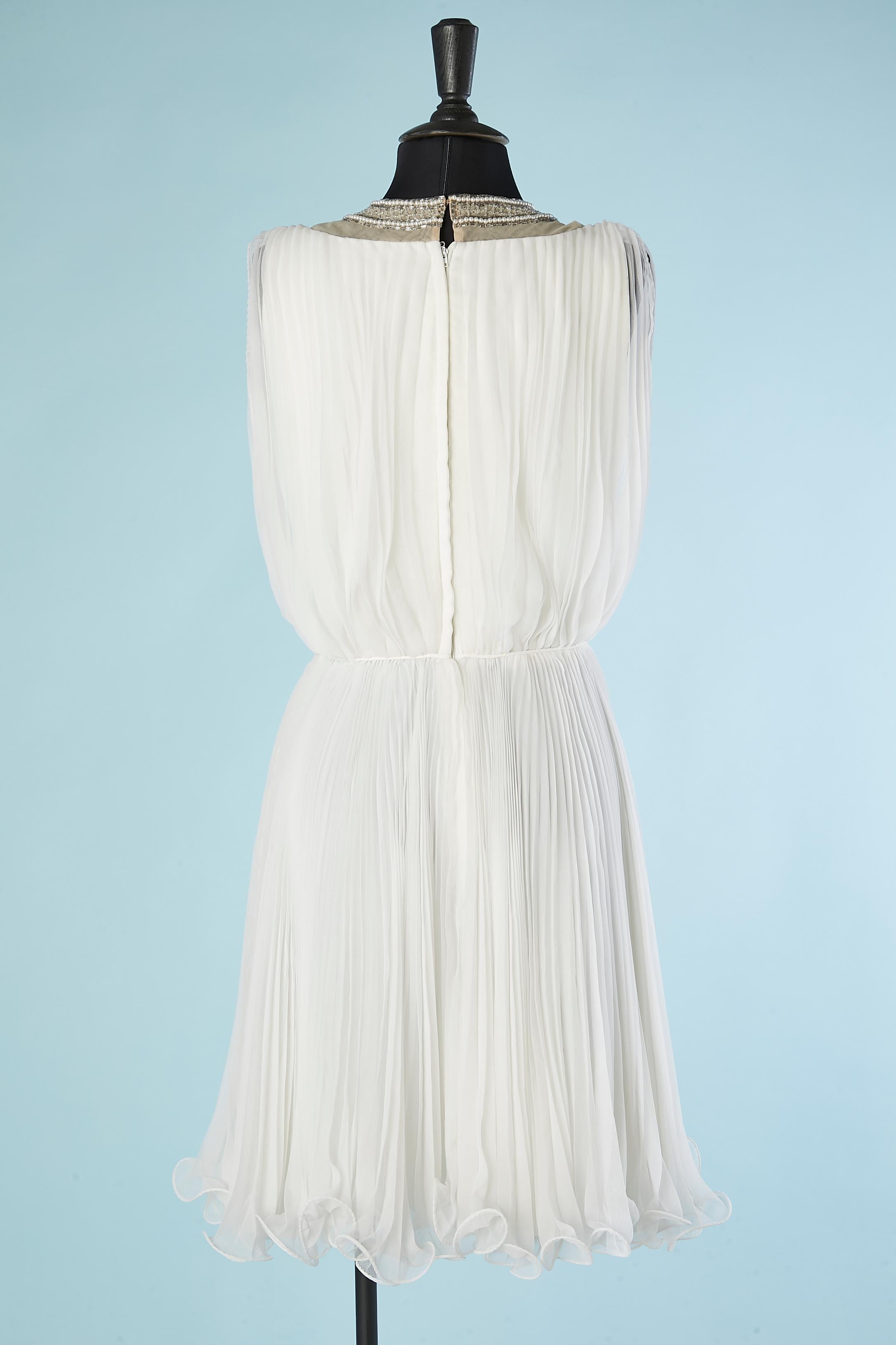 White sunray pleated cocktail dress with embroideries on neckline Jack Bryan  For Sale 2