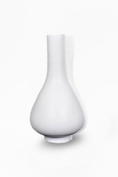 White Surrea Vase by Wilhelm Kage, Swedish Modern, 1940s