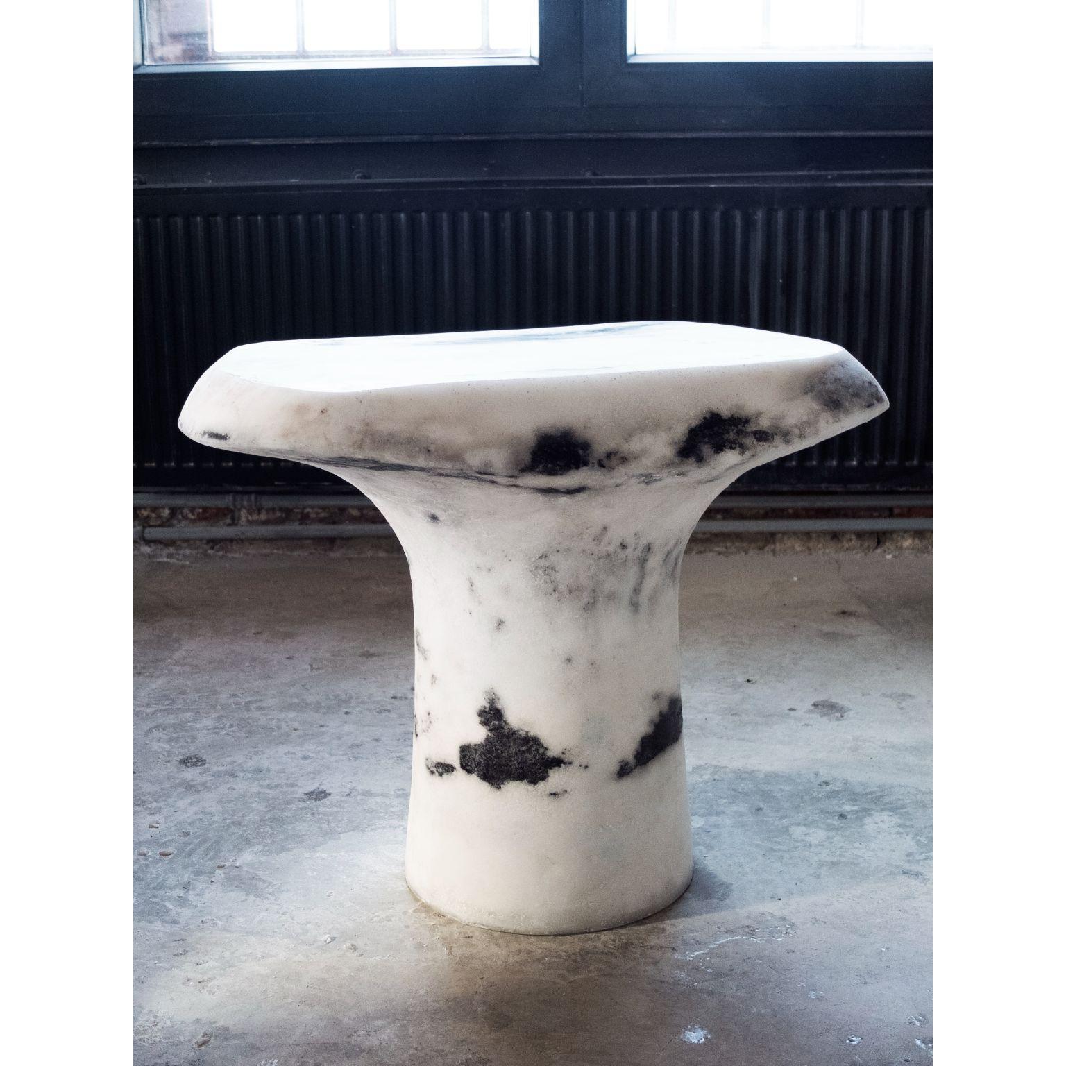 White T table by Roxane Lahidji
Dimensions: D 60 x W 40 x H 50 cm.
Materials: Marble salt.
Weight: 50 kg

Roxane Lahidji is a social designer specializing in ecological material developments and applications. Her research focuses on achieving