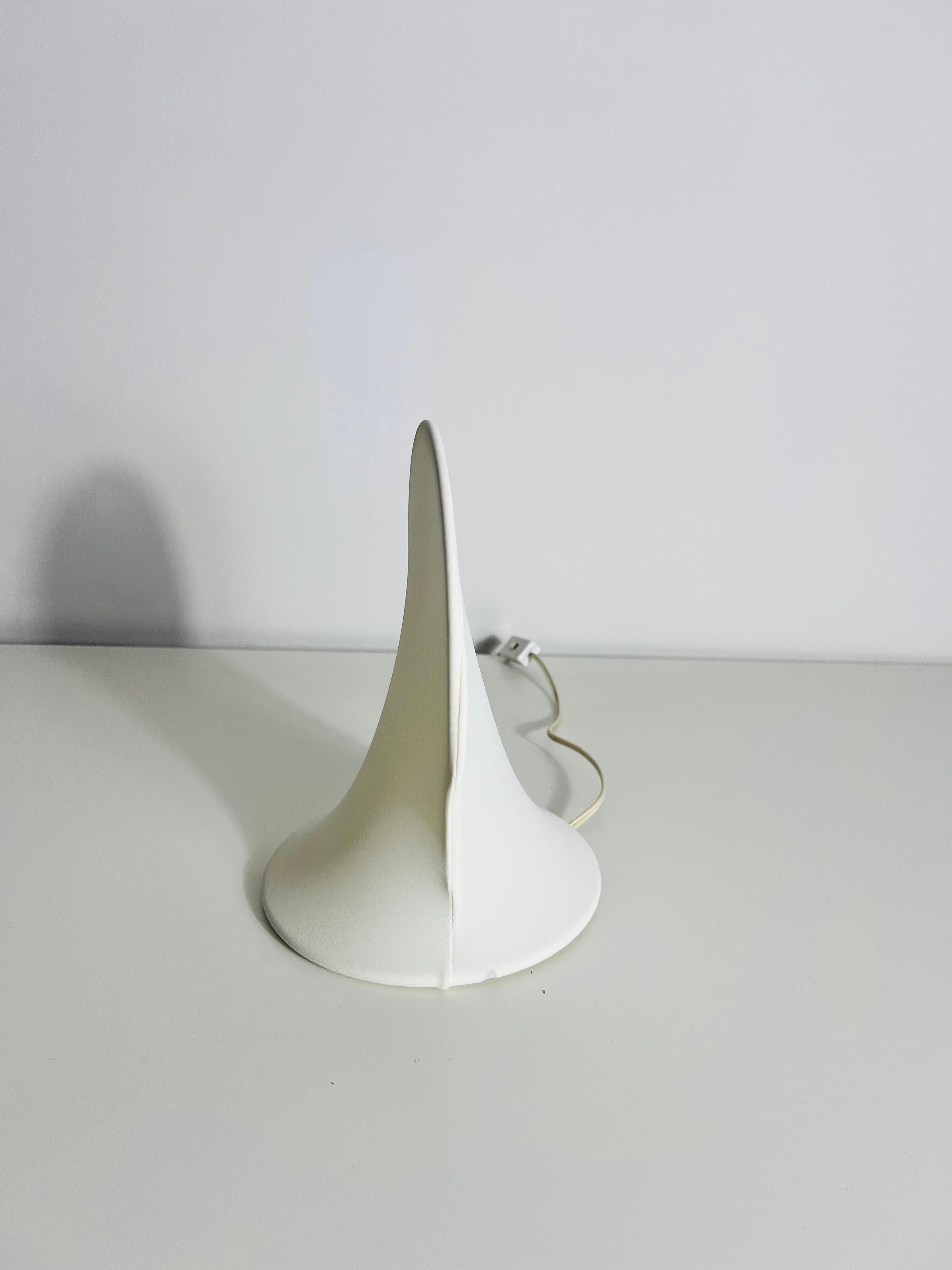 White Table Lamp by Kazuhide Takahama, 1980s, Italy Moderno de mediados de siglo en venta