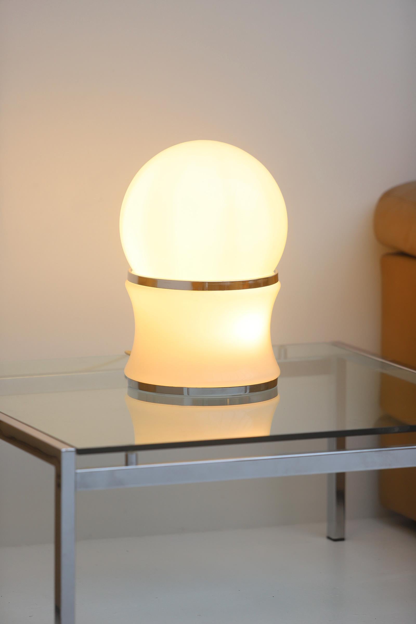 White Table Lamp in White Opaline Glass, 1970s For Sale 2