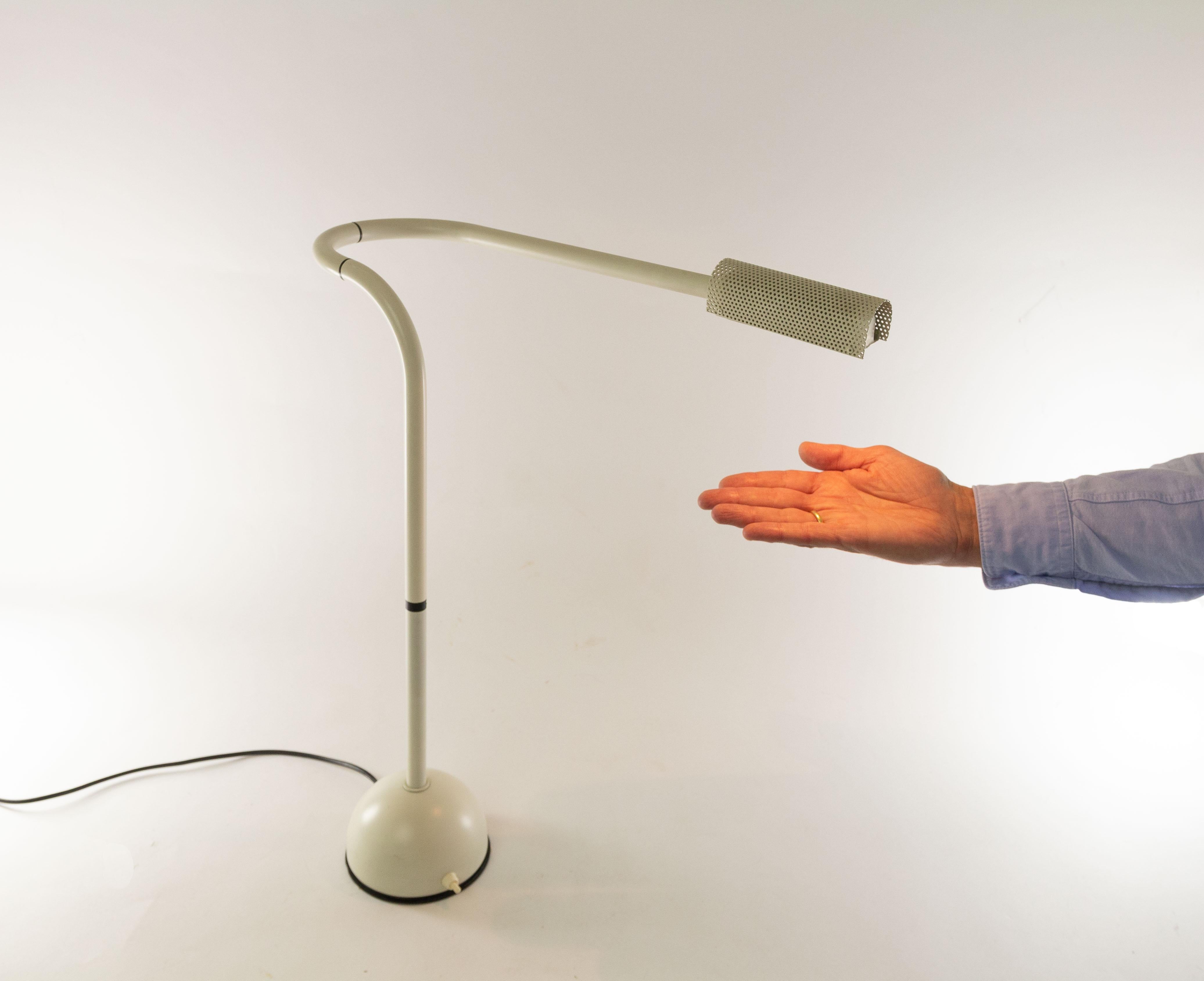 Lampe de table Stringa de Hans Ansems pour Luxo Italiana, années 1980 en vente 1