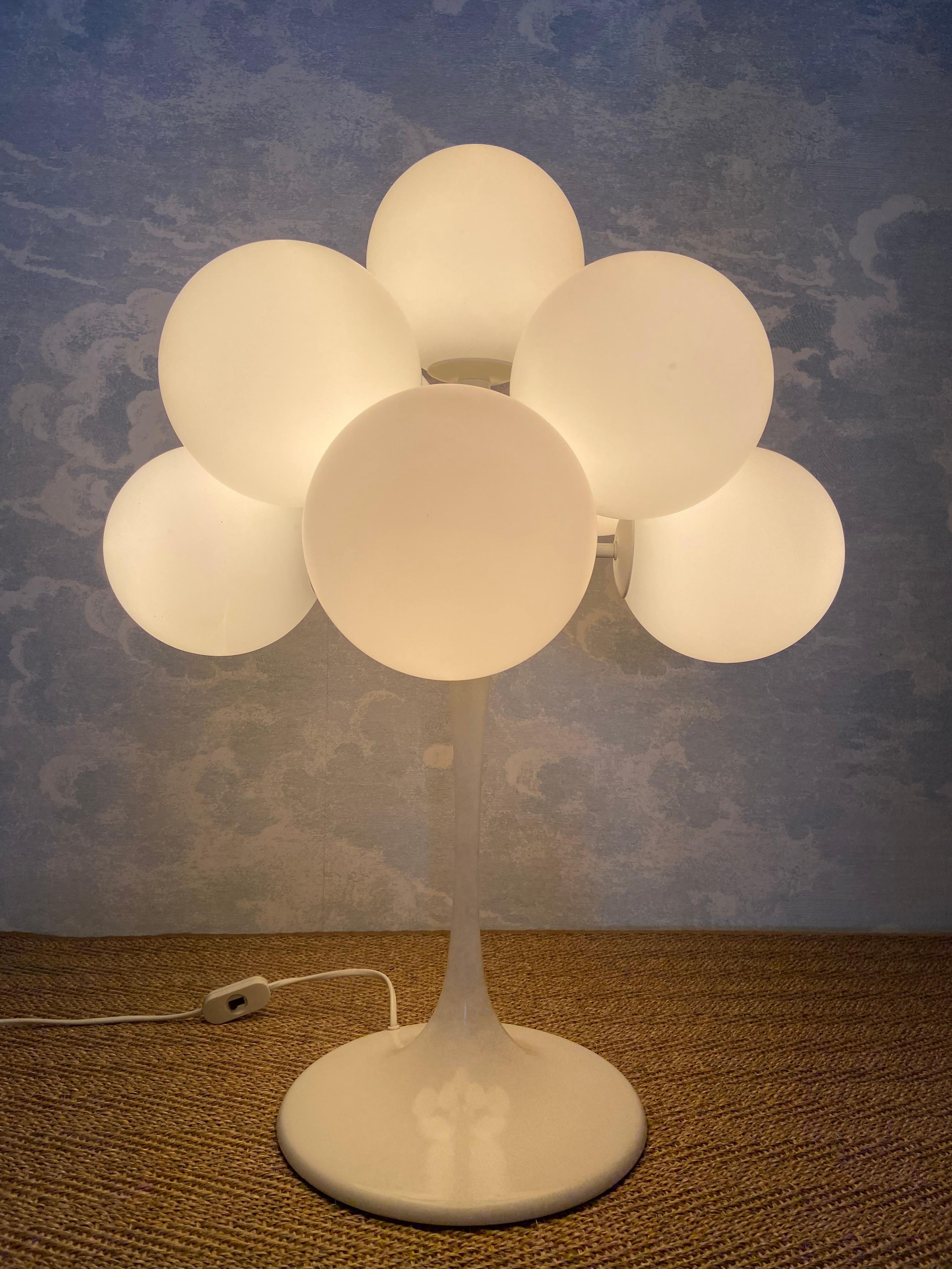 Space Age White Tulip Table Lamp Globes by E. R. Nele for Temde, Switzerland, 60s, T-313 For Sale