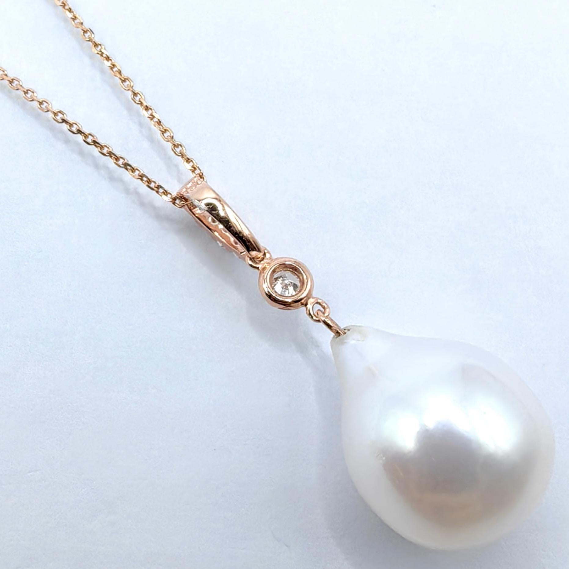 Contemporaneo Ciondolo barocco a goccia Whiting con perla e diamante in oro rosa 18 carati in vendita