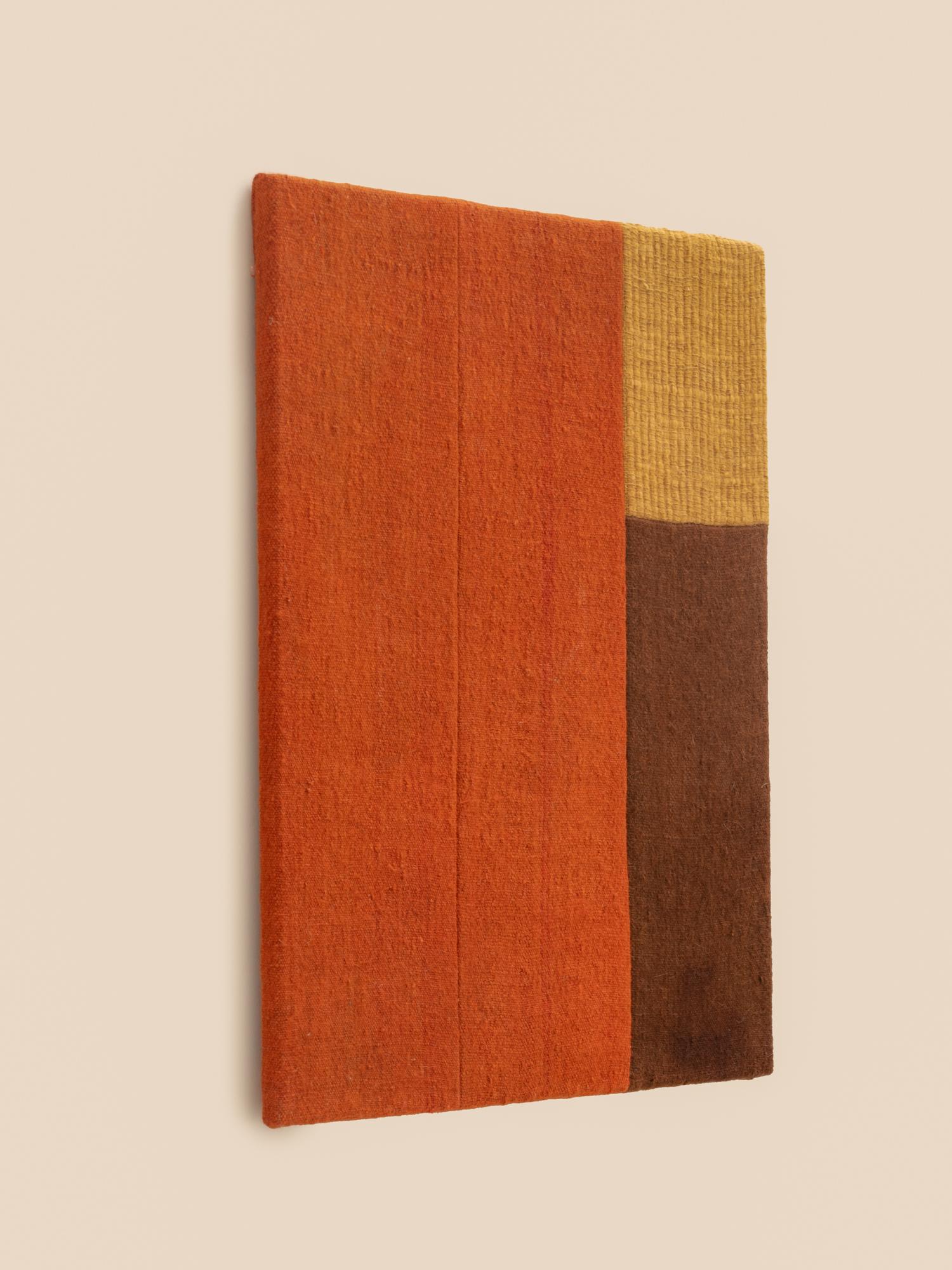 Weißes Textil-Kunstwerk, aus handgesponnener Wolle, handgefertigt im Angebot 2