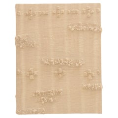 Weißes Textil-Kunstwerk, aus handgesponnener Wolle, handgefertigt