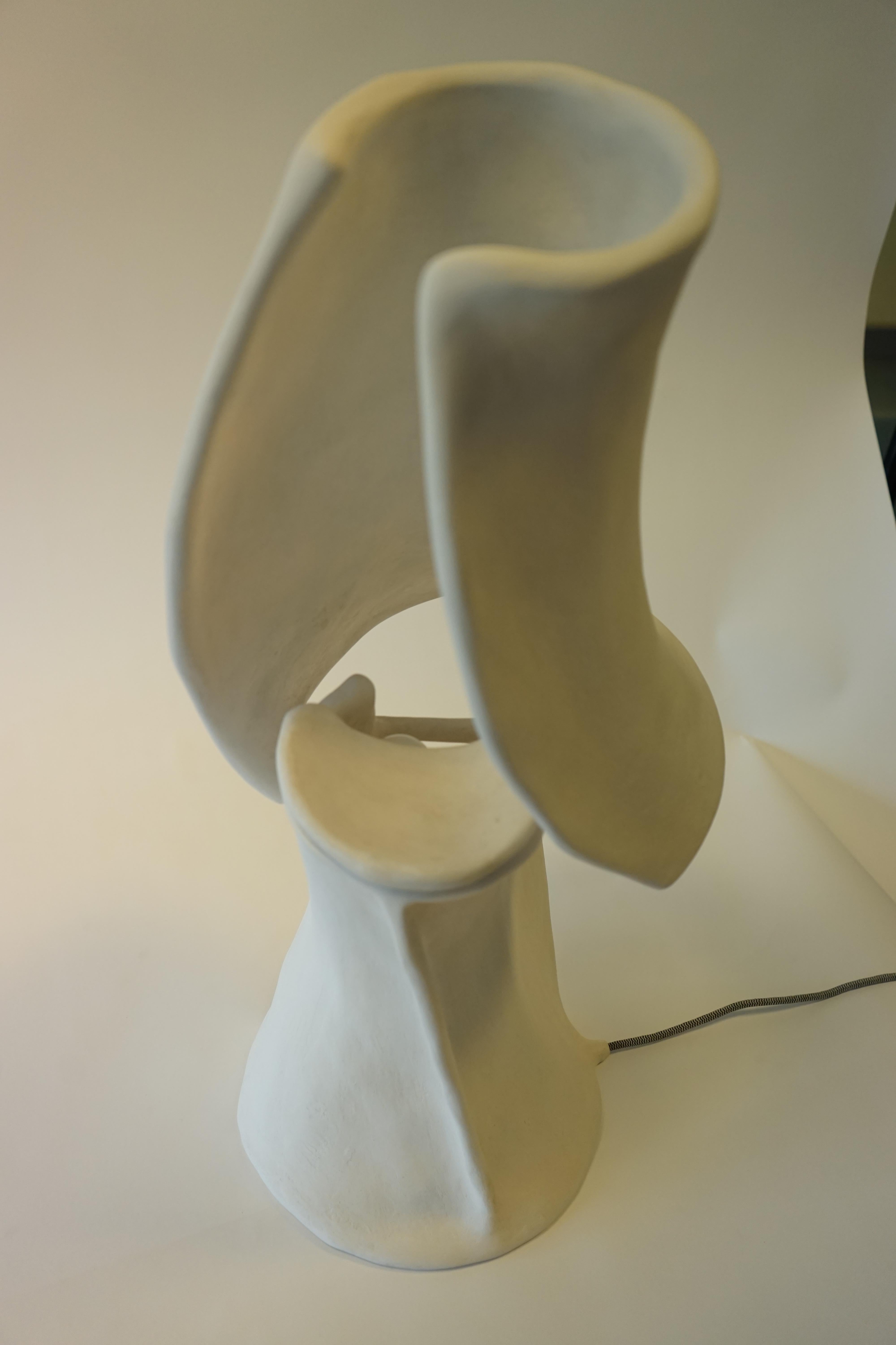 Contemporary Design White Textured Curved Sculptures Lamp by Jordan van der Ven For Sale 4