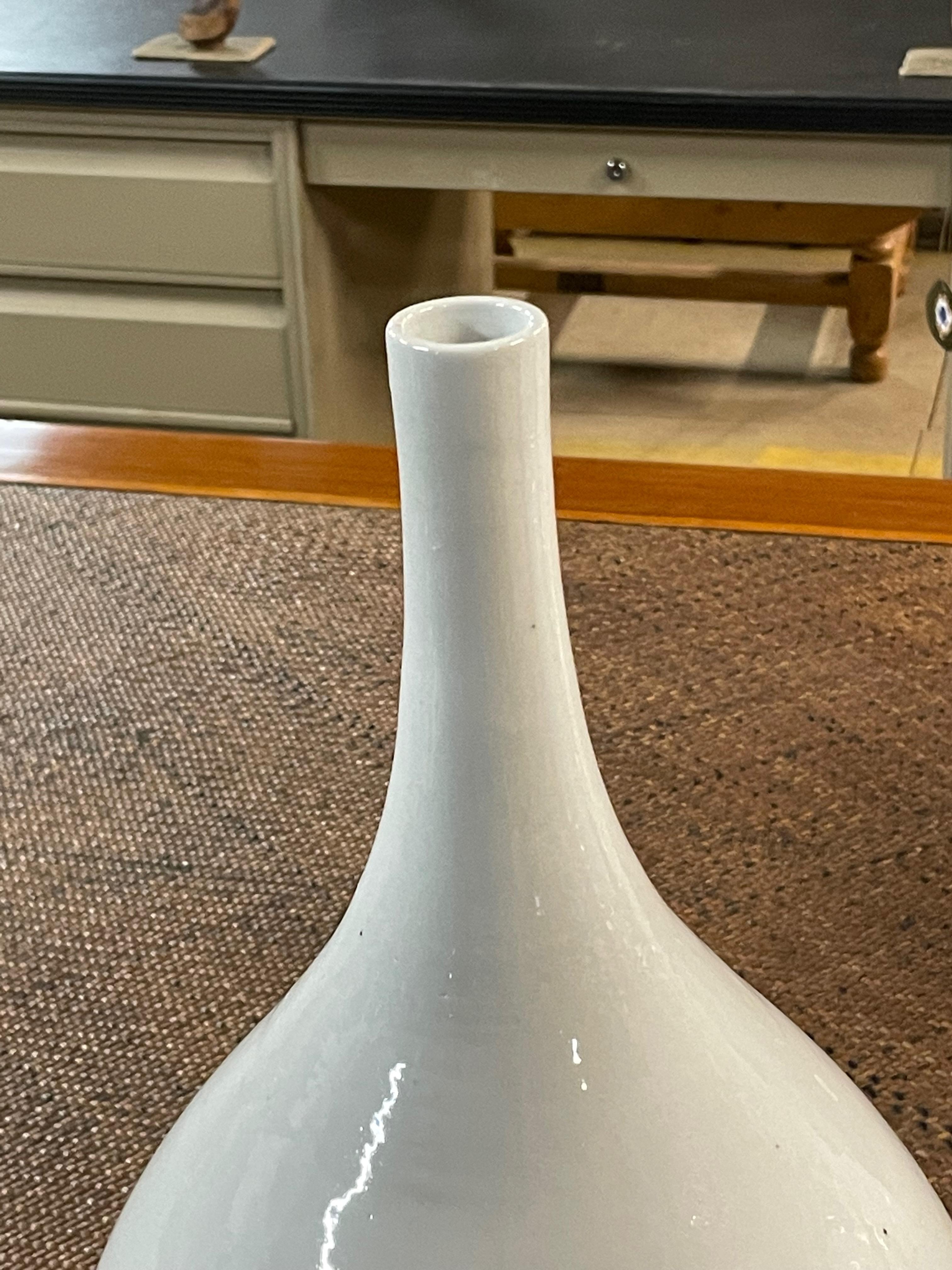 Chinese White Thin Neck Spout Vase, China, Contemporary