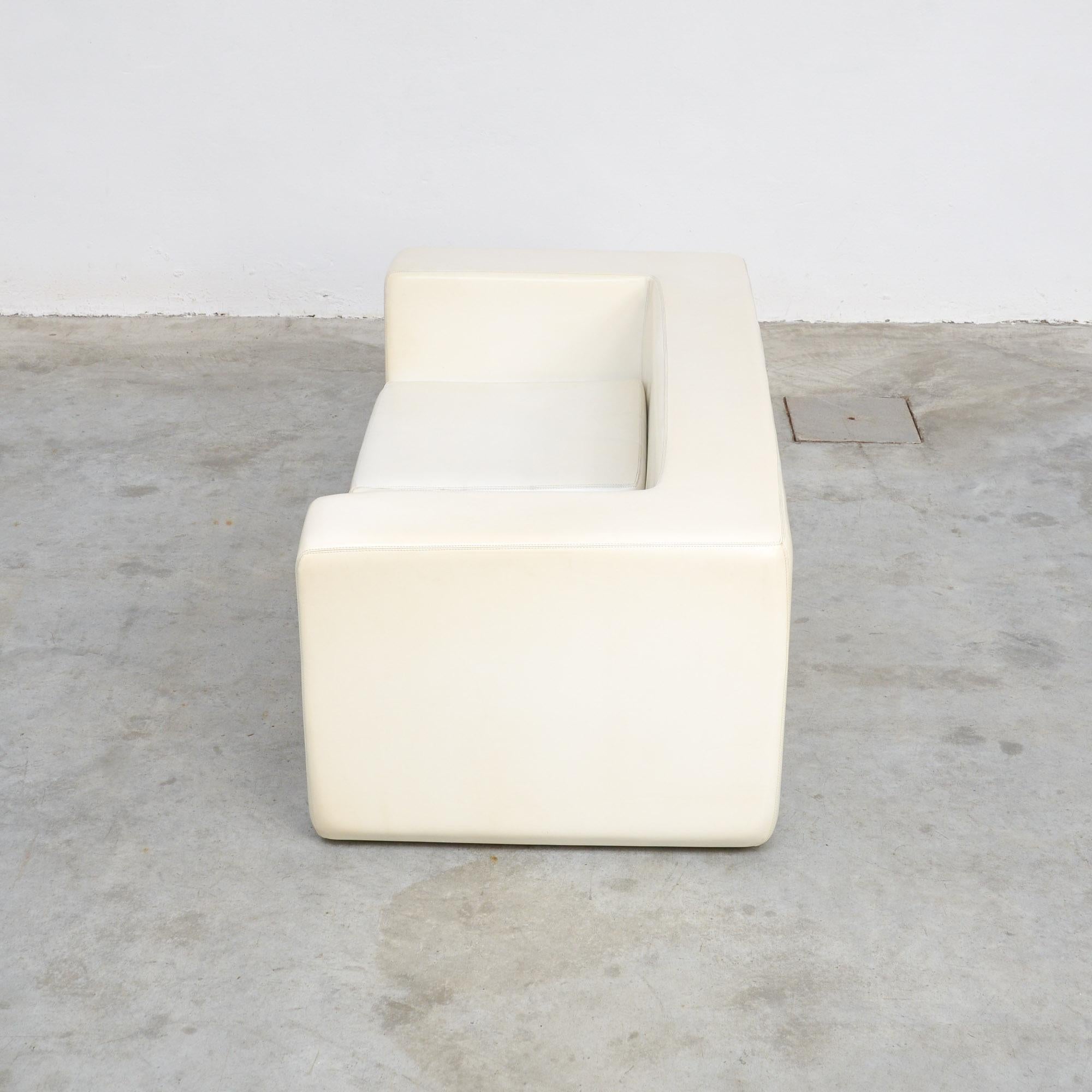 Modern White Throw-Away Sofa by Willie Landels for Zanotta, 1965