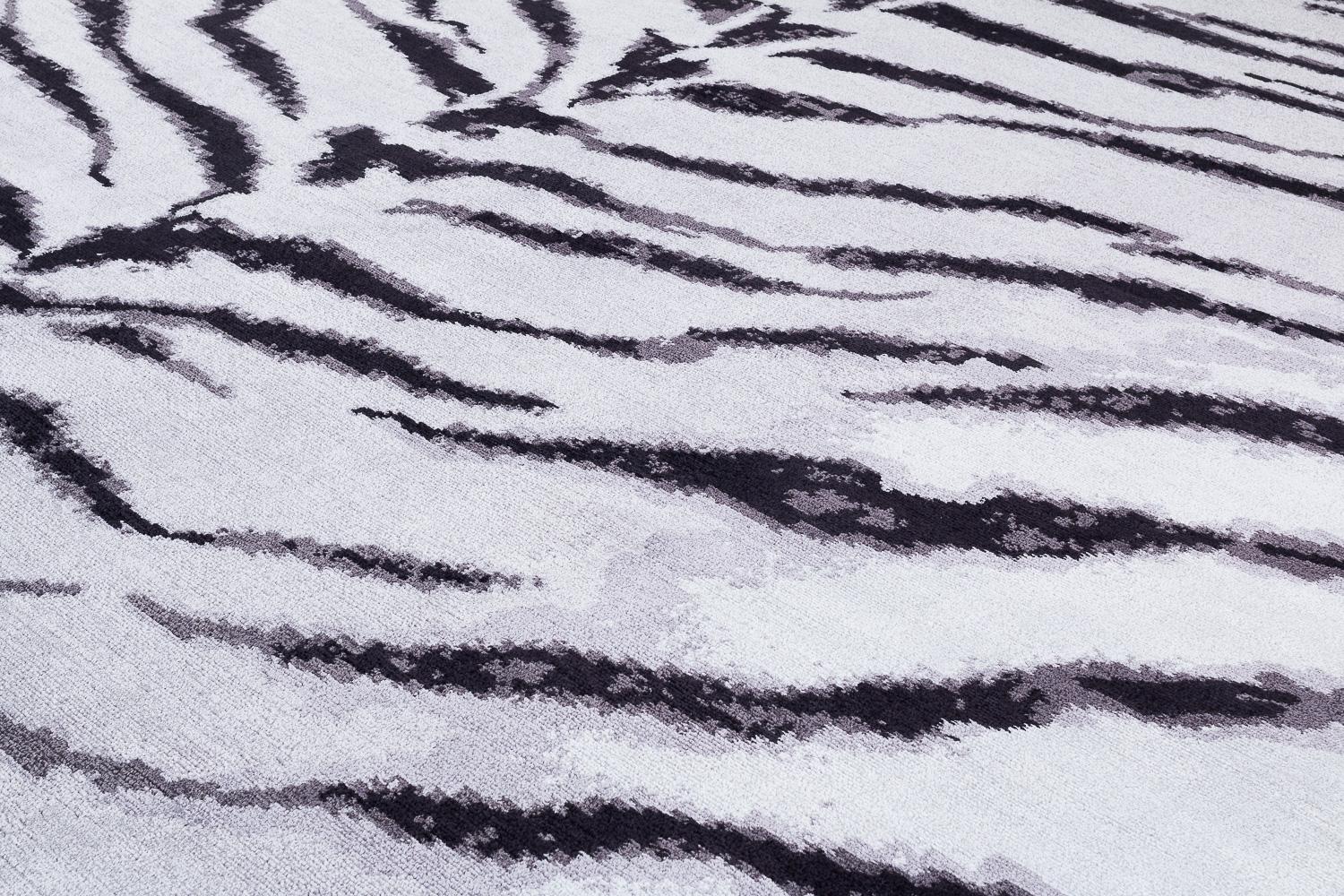 White Tiger Modern Animal Print Handmade Luxury Silk Area Rug by Joseph Carini In New Condition For Sale In New York, NY