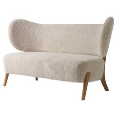 Divano lounge TMBO bianco in Oak e rivestimento in pelle di pecora Moonlight di Mazo Design