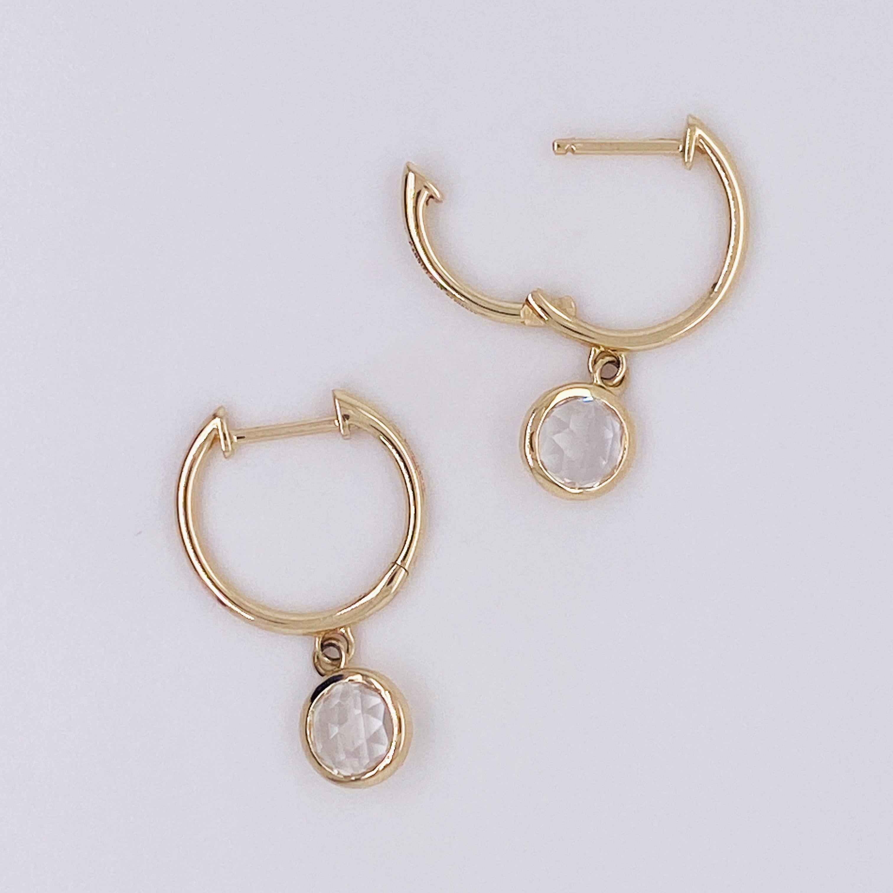 Contemporary White Topaz Huggie Hoop Dangle Drops in 14k Yellow Gold, Eg14030y4jwt Lv For Sale