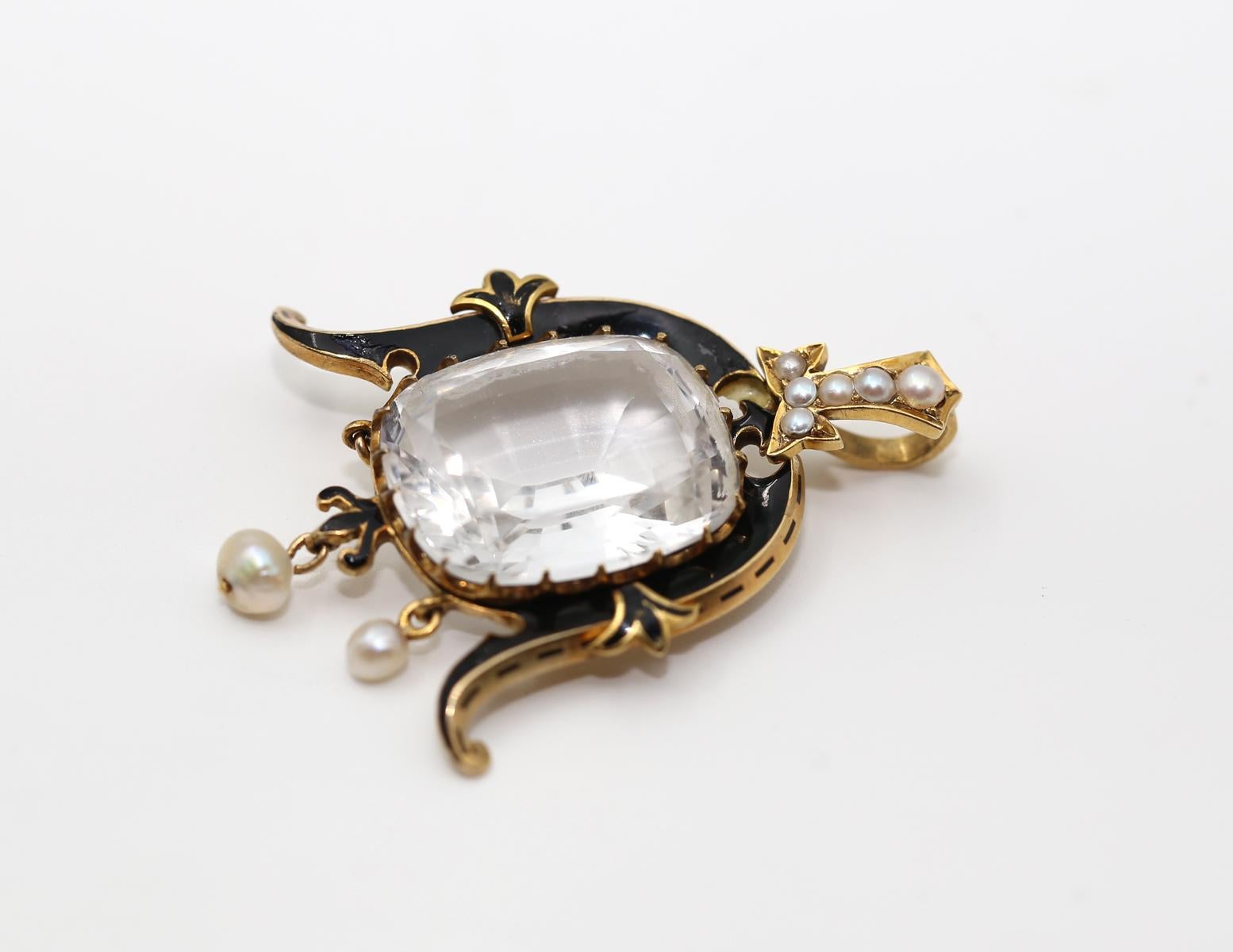 White Topaz Pendant Pearl Enamel Yellow Gold, 1890 For Sale 5