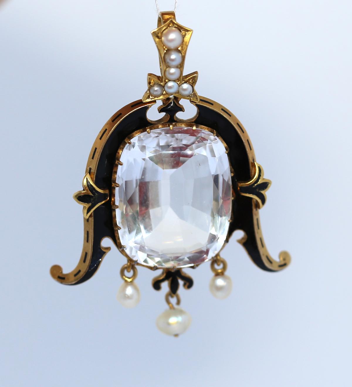 White Topaz Pendant Pearl Enamel Yellow Gold, 1890 For Sale 8