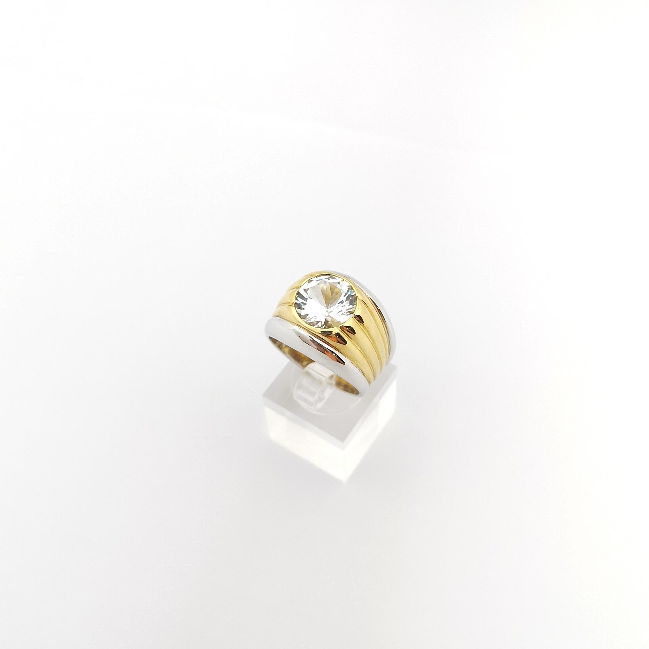 White Topaz Ring set in 18K Yellow/White Gold Settings For Sale 3