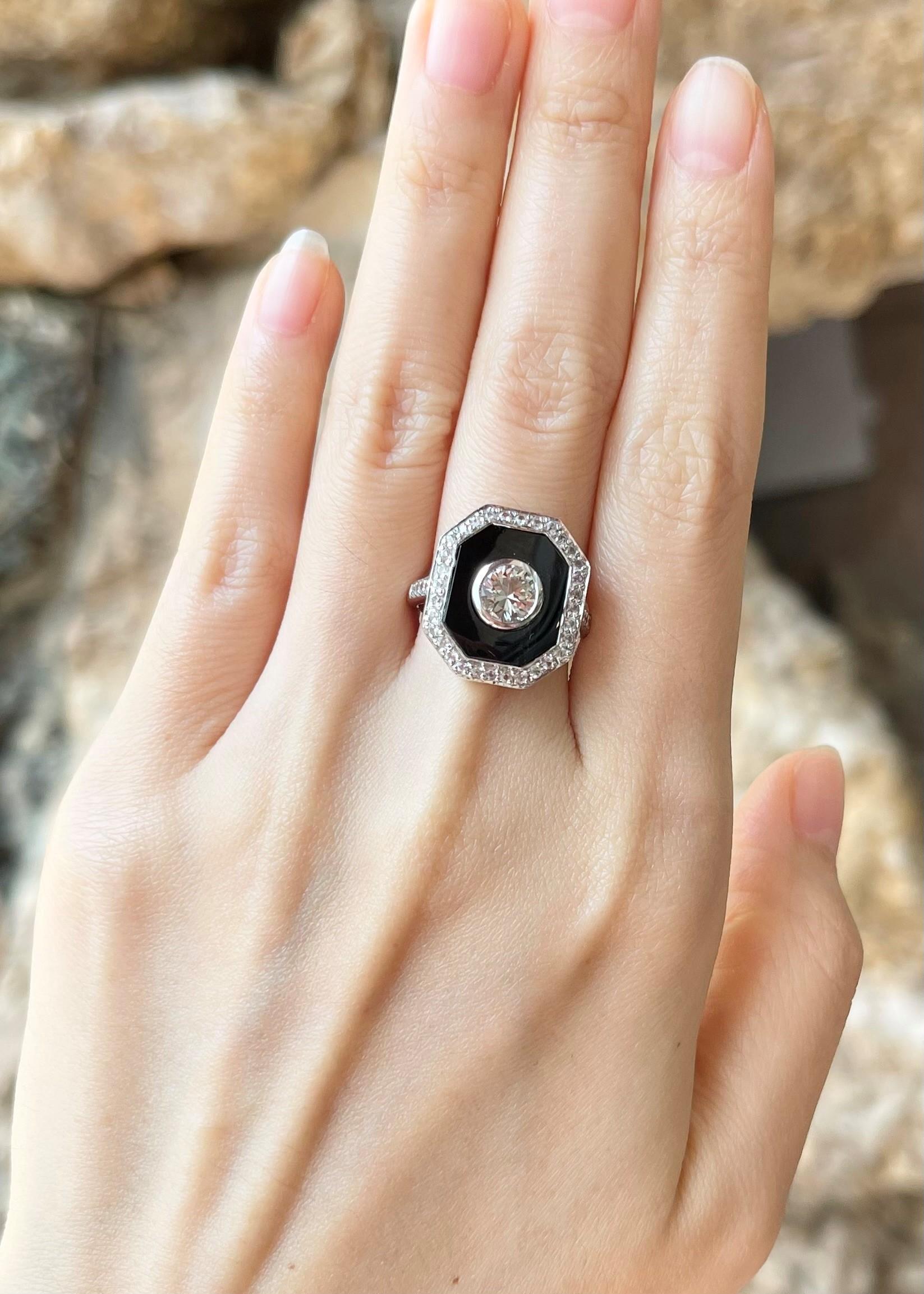 Mixed Cut White Topaz, White Sapphire and Black Agate Ring set in 18K White Gold Settings For Sale