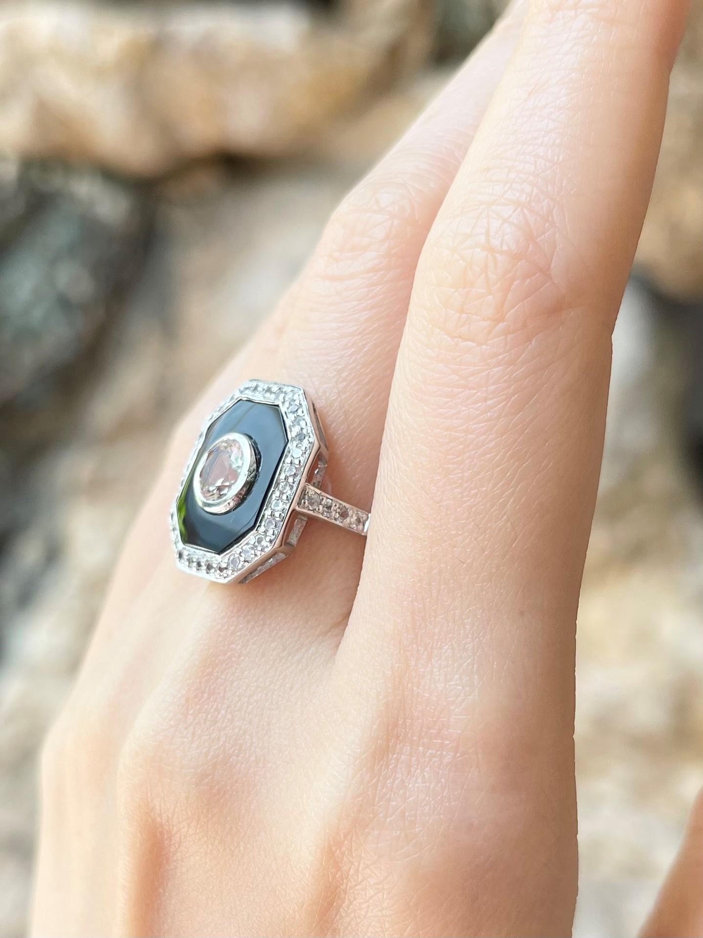 Women's White Topaz, White Sapphire and Black Agate Ring set in 18K White Gold Settings For Sale