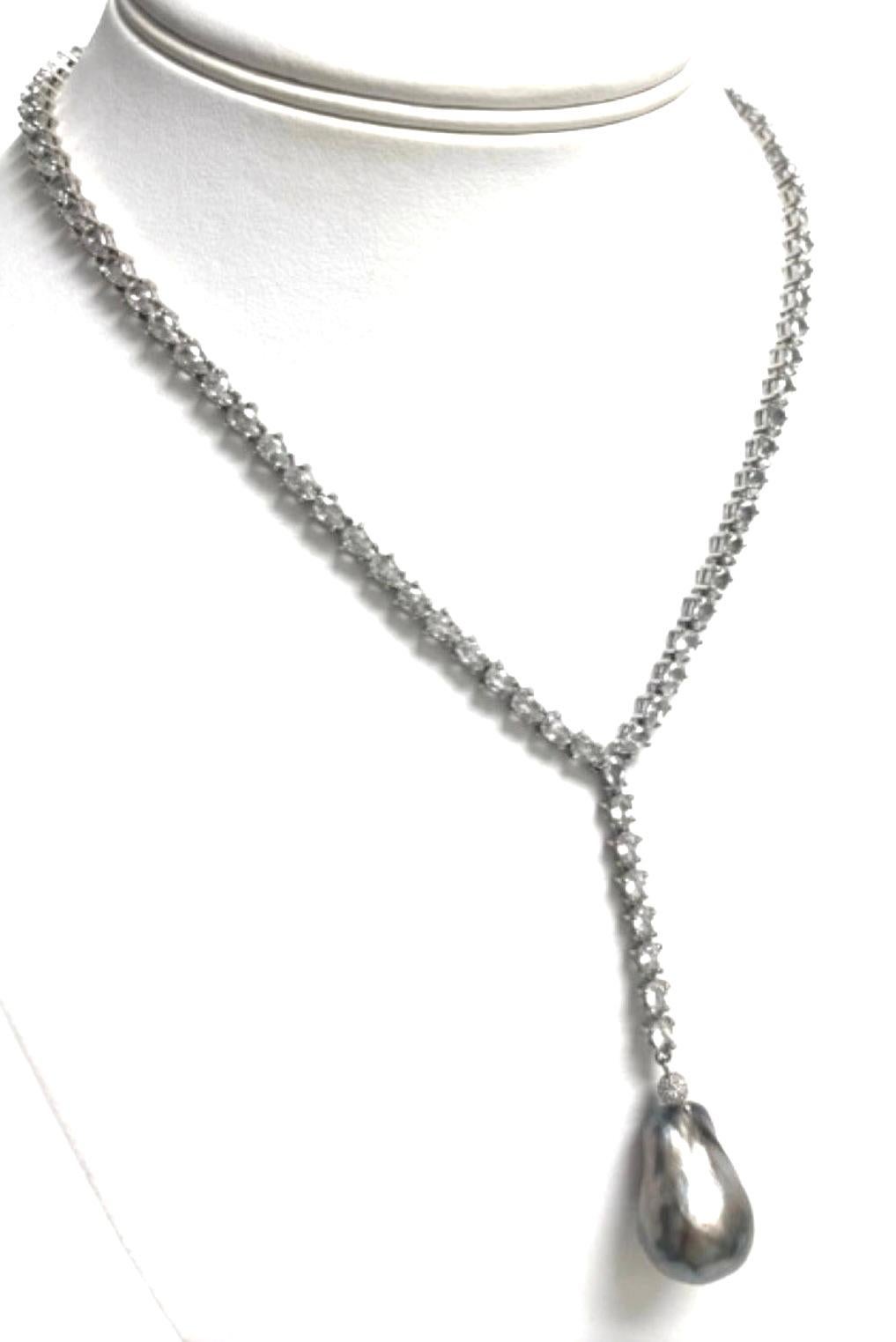 White Topaz Y Necklace with Tahitian Pearl by Paradizia For Sale 1