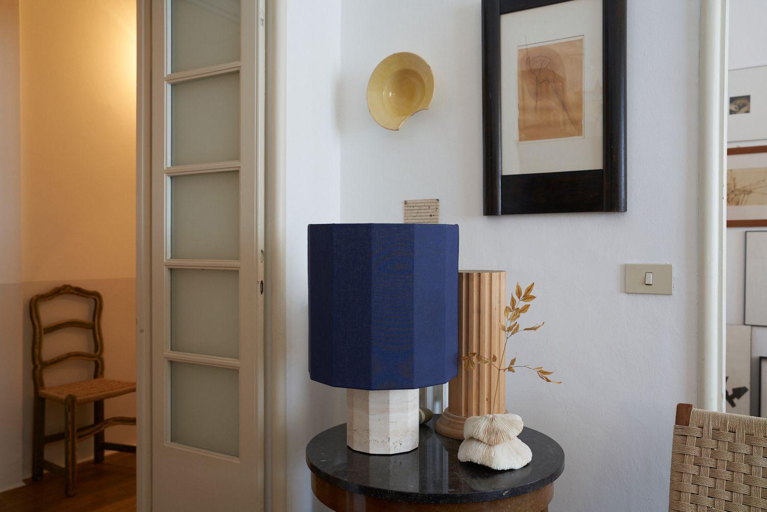 White Travertine Medium Roma II Dodecagon Table Lamp by NASSI For Sale 2