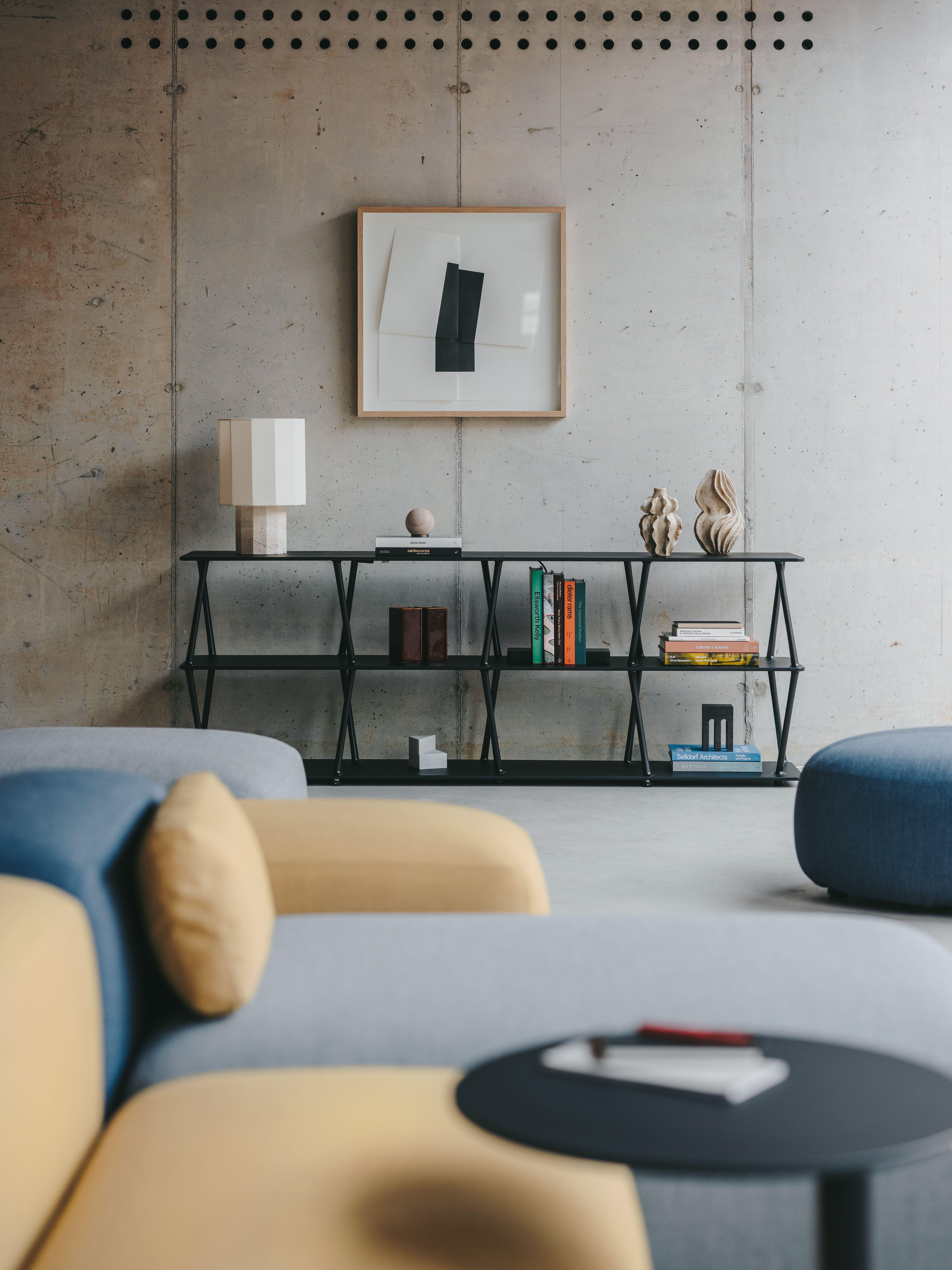 Italiano Lampada da tavolo in travertino bianco Roma II Dodecagon di NASSI in vendita