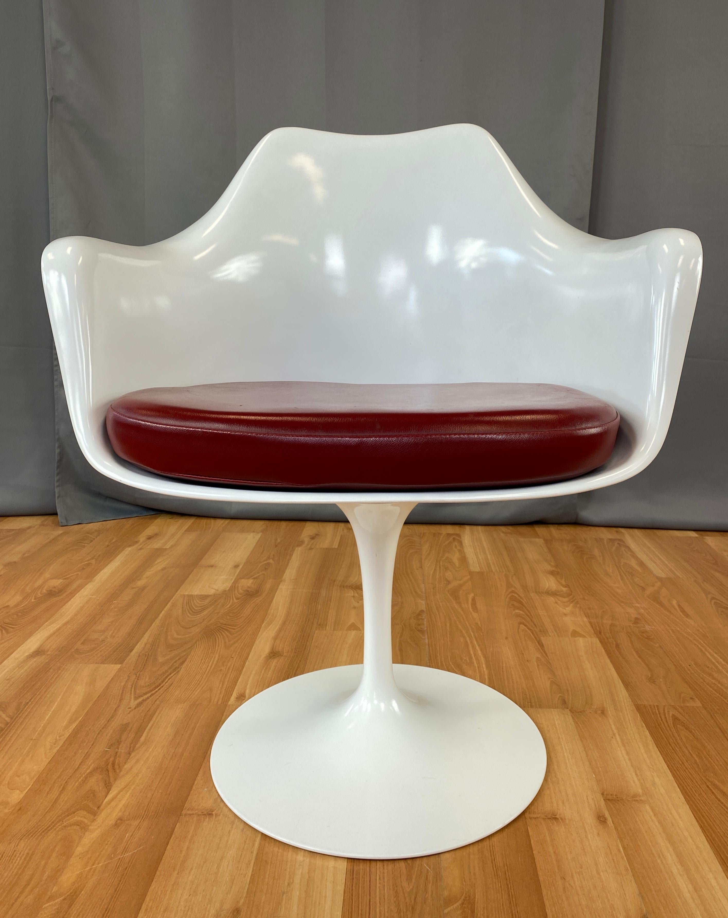 Mid-Century Modern White Tulip Armchair w/Red Leather Eero Saarinen for Knoll B