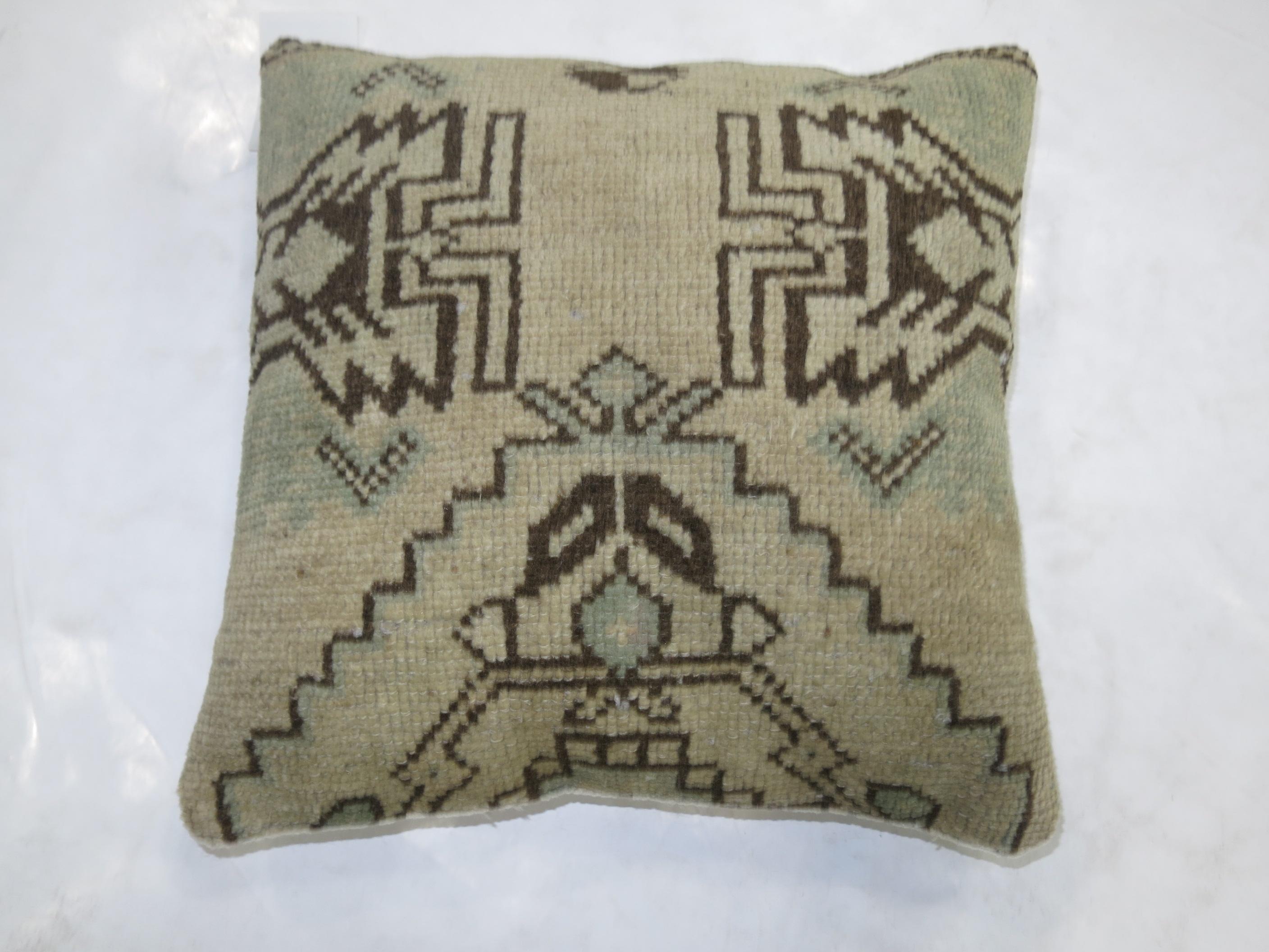 White Turkish Geometric Rug Pillow In Good Condition In New York, NY