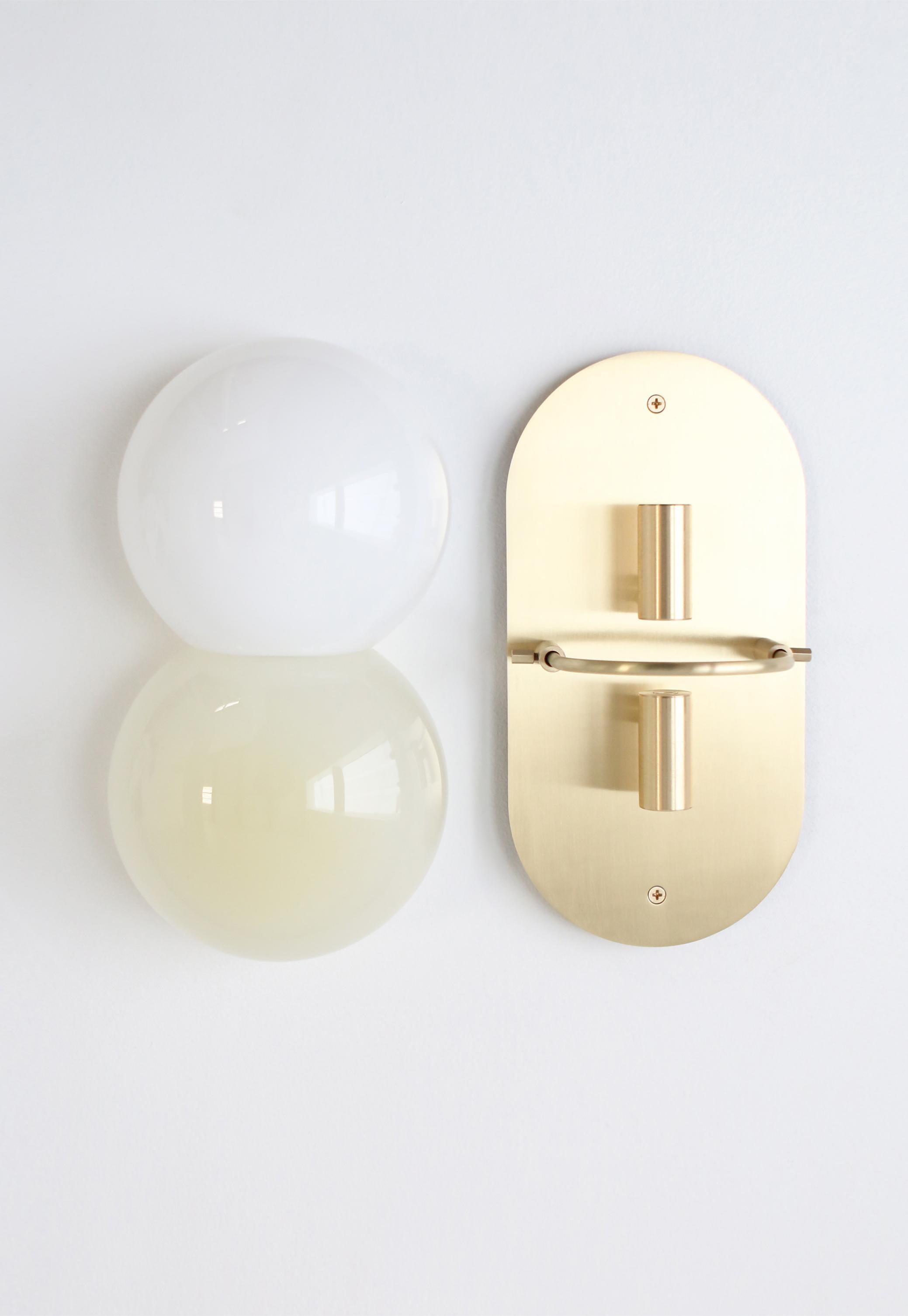 White Twin 1.0 Sconce by SkLO In New Condition In Geneve, CH