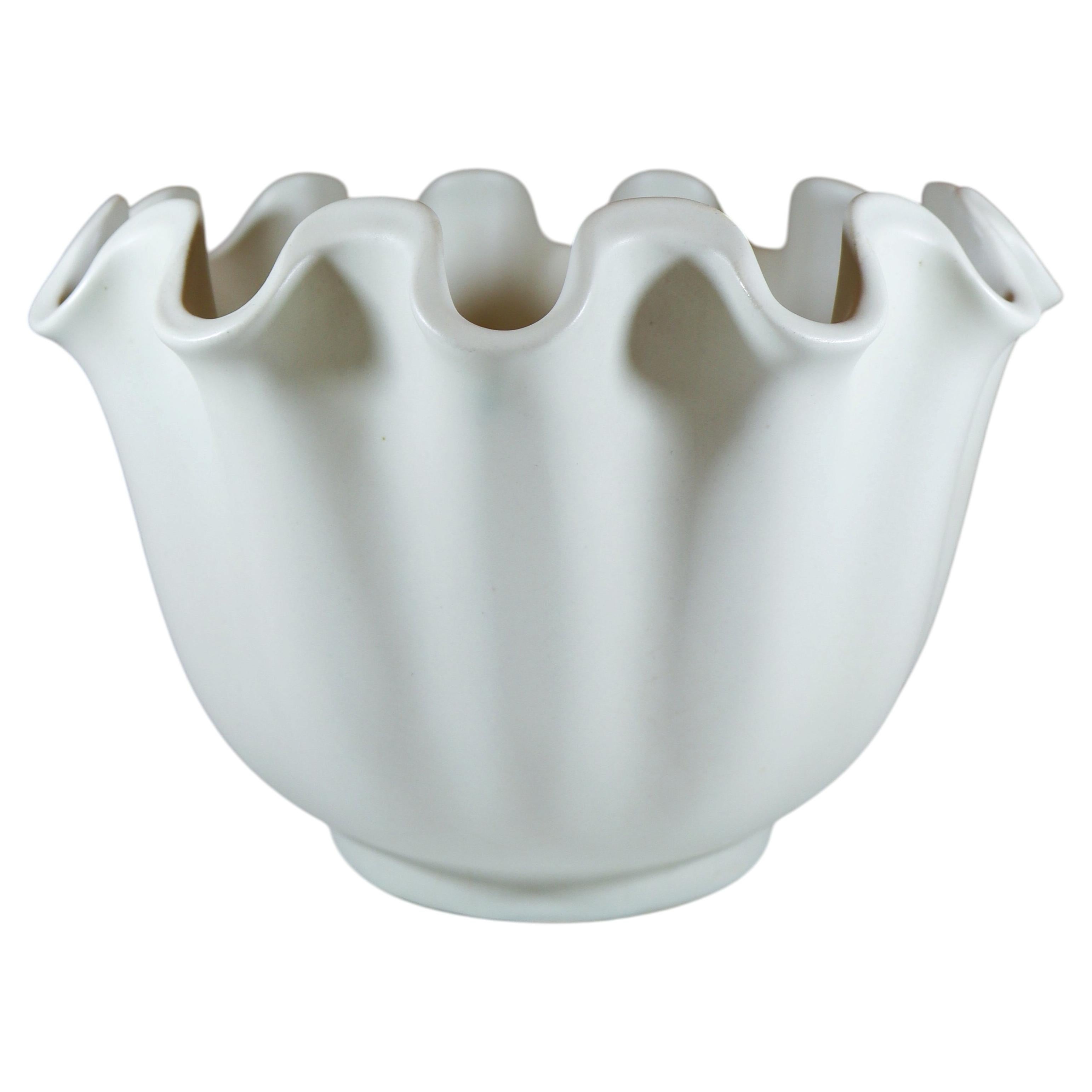 White "Våga, Cararra" pot - Wilhelm Kåge - Gustavsberg