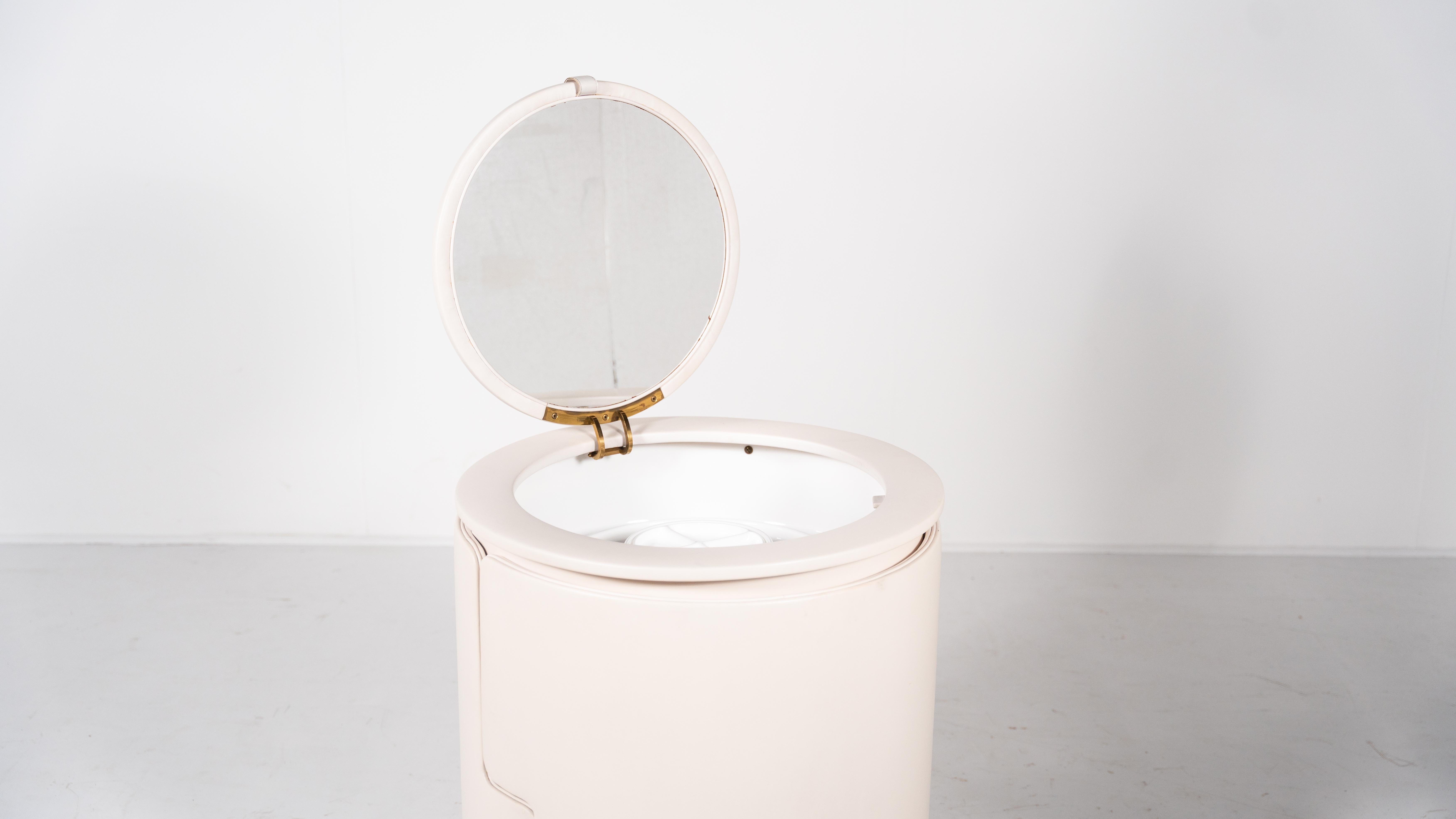 White Vanity Mod. Dilly Daily by Luigi Massoni for Poltrona Frau, 1968 For Sale 7
