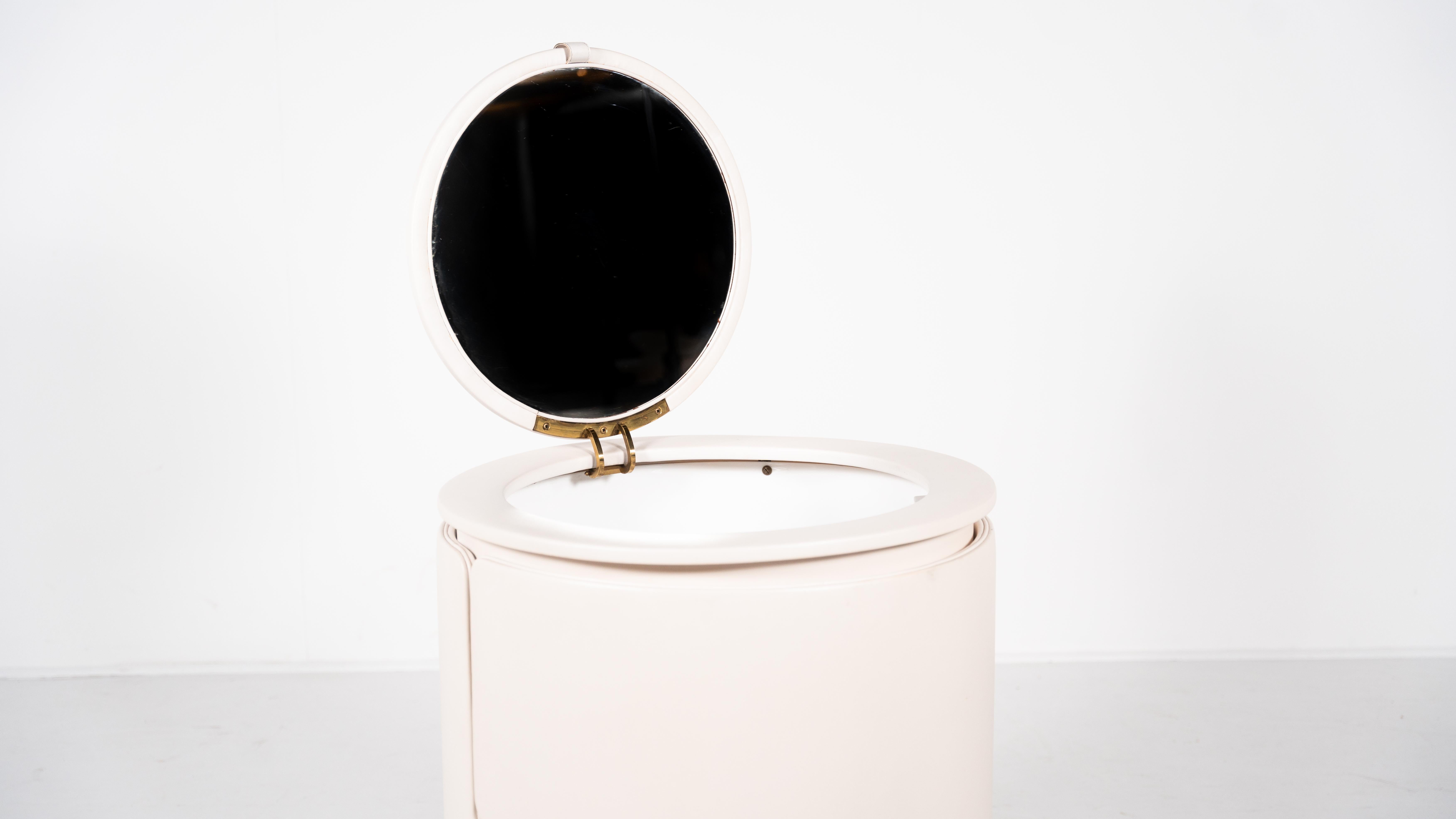 White Vanity Mod. Dilly Daily by Luigi Massoni for Poltrona Frau, 1968 7