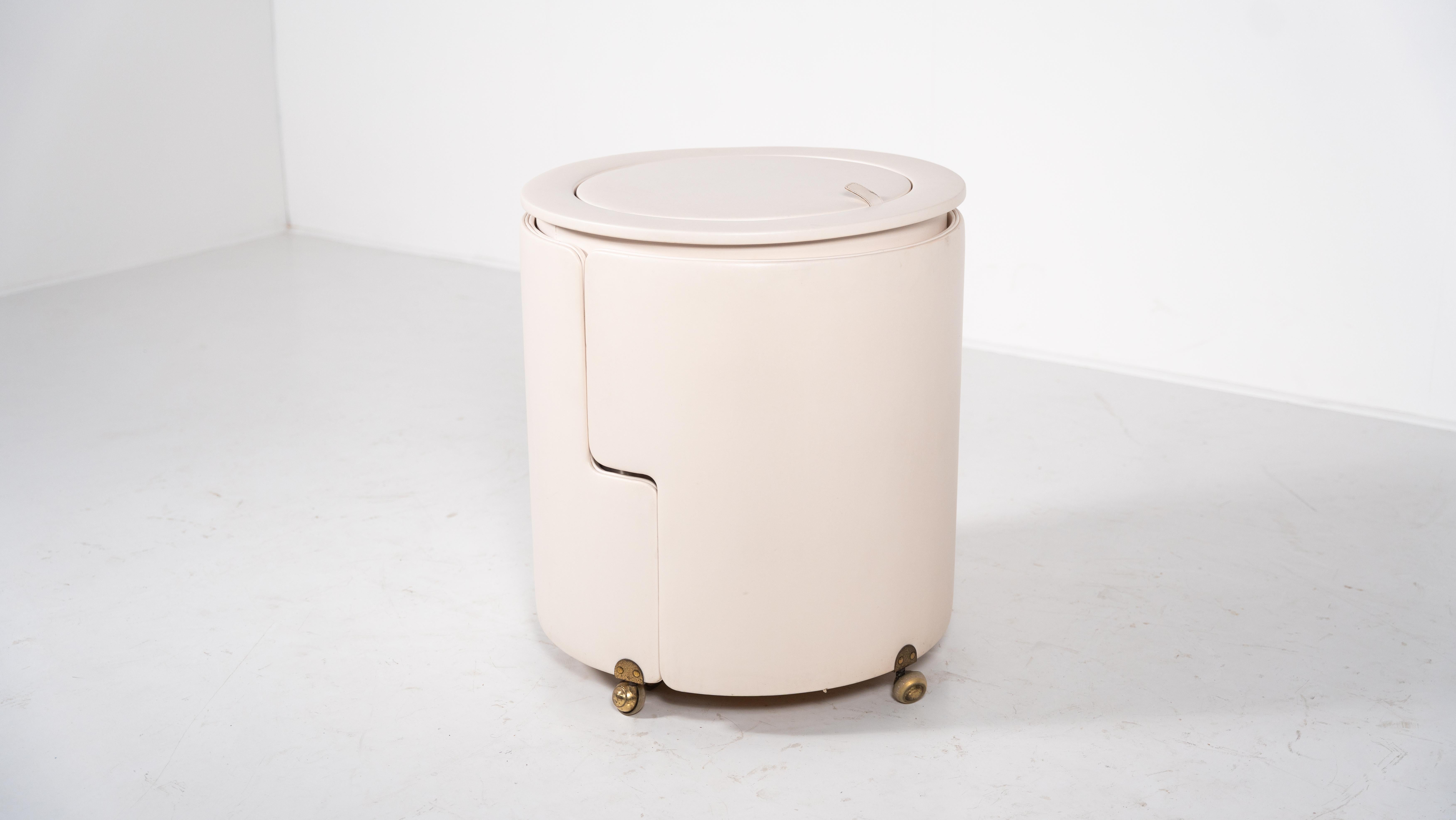 Mid-Century Modern White Vanity Mod. Dilly Daily by Luigi Massoni for Poltrona Frau, 1968 For Sale