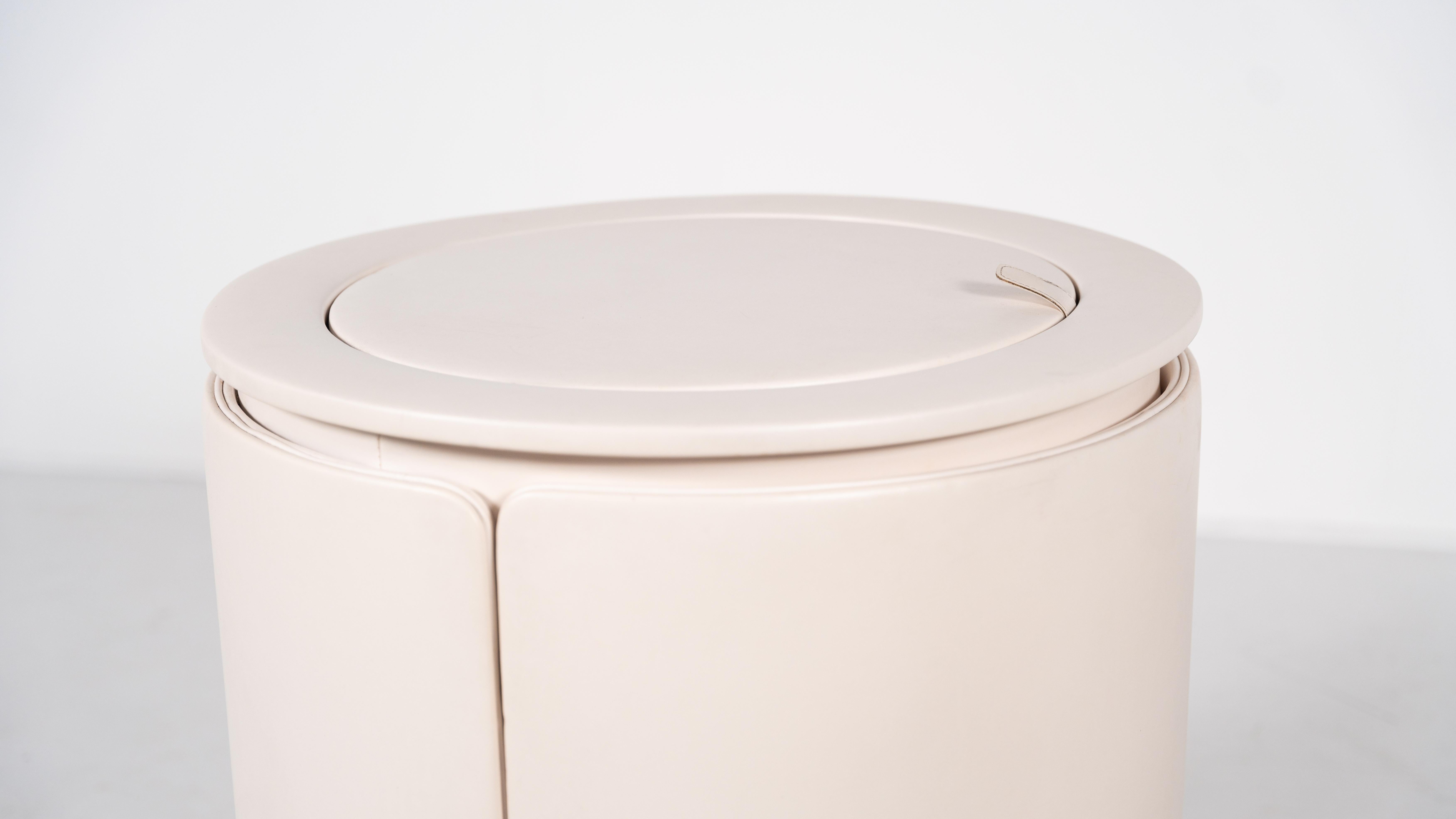 Mid-Century Modern White Vanity Mod. Dilly Daily by Luigi Massoni for Poltrona Frau, 1968